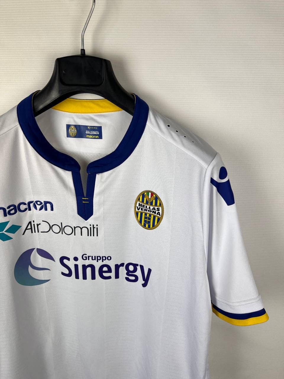 Other Hellas Verona Macron 2018/19 away jersey size XL Size US XL / EU 56 / 4 - 4 Thumbnail