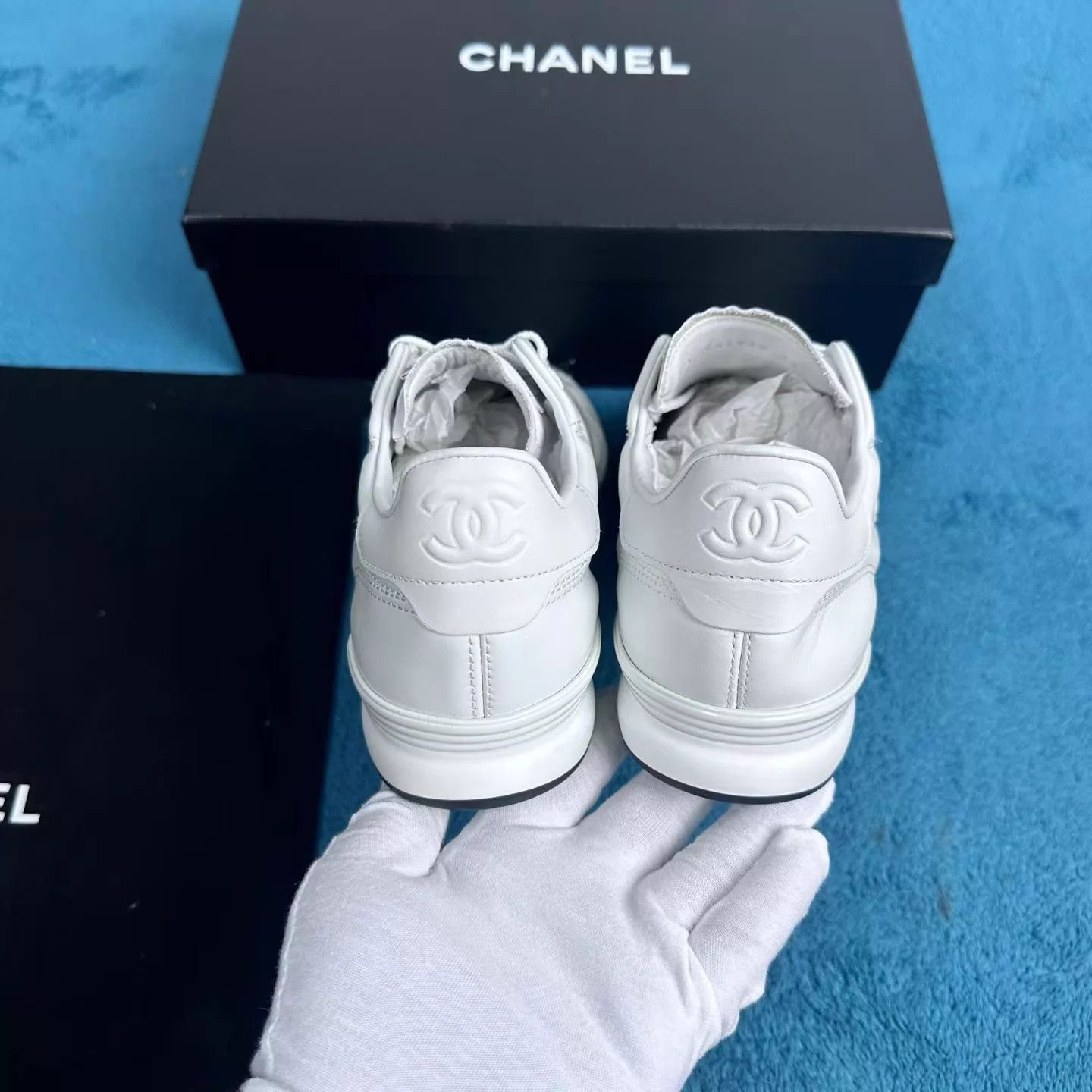 Chanel Chanel 25S White Deauville Sneaker 38.5 Size US 8 / IT 38 - 4 Thumbnail