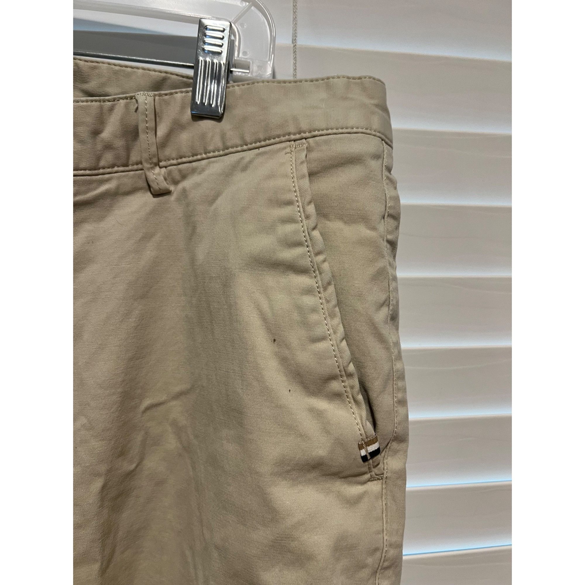 Hugo Boss Hugo Boss Mens Shorts - Size 34 Size US 34 / EU 50 - 2 Thumbnail