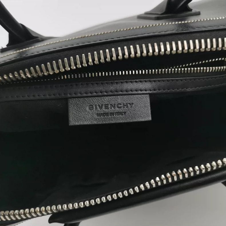 Givenchy Givenchy Antigona Medium Size Cowhide Triangular Logo Deco Size ONE SIZE - 3 Thumbnail