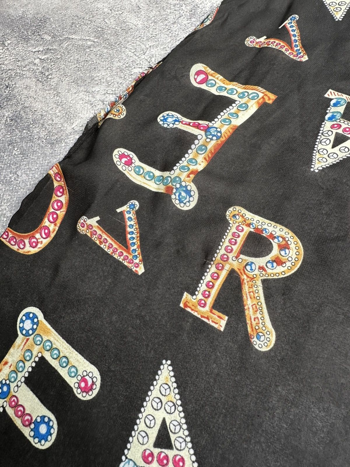 Versace Versace Vintage Silk Monogram Handkerchief Scarf Neckwear Size ONE SIZE - 20 Thumbnail
