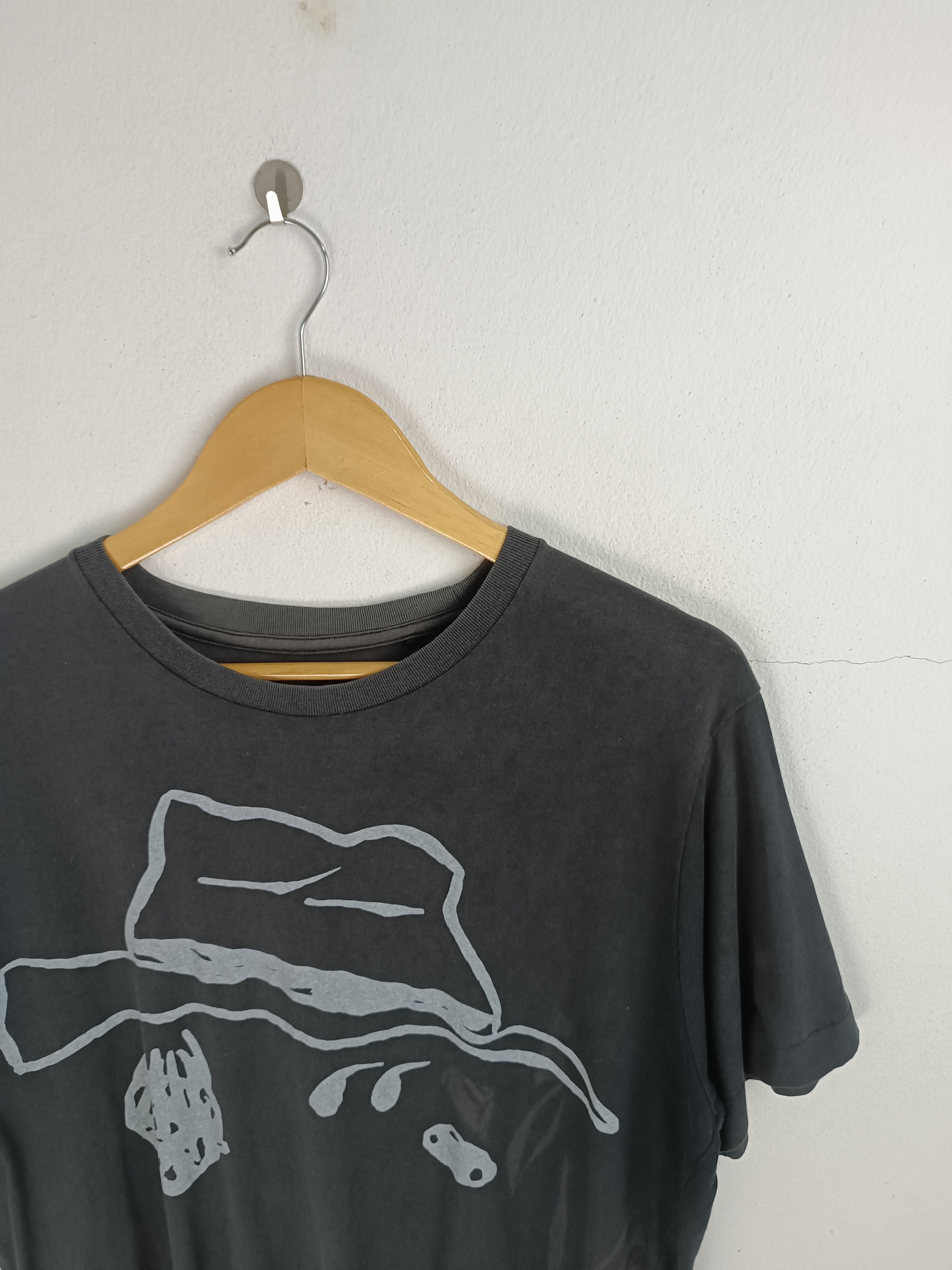 Cartoon Network VINTAGE FADED PEANUTS SNOOPY SINGLE STITCH FUNNY VERY RARE Size US L / EU 52-54 / 3 - 9 Thumbnail