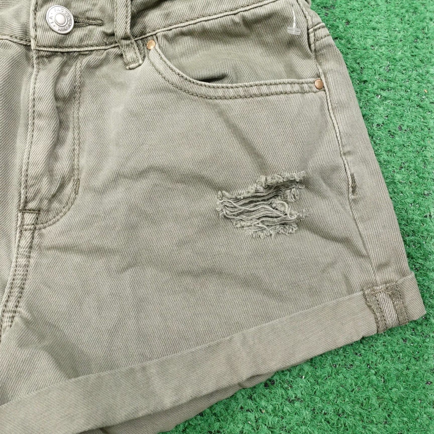 Pacsun VINTAGE PacSun High Rise Shorts Womens 25 Green Denim Raw Hem Casual Summer Distressed Size 42" / US 20 - 3 Thumbnail