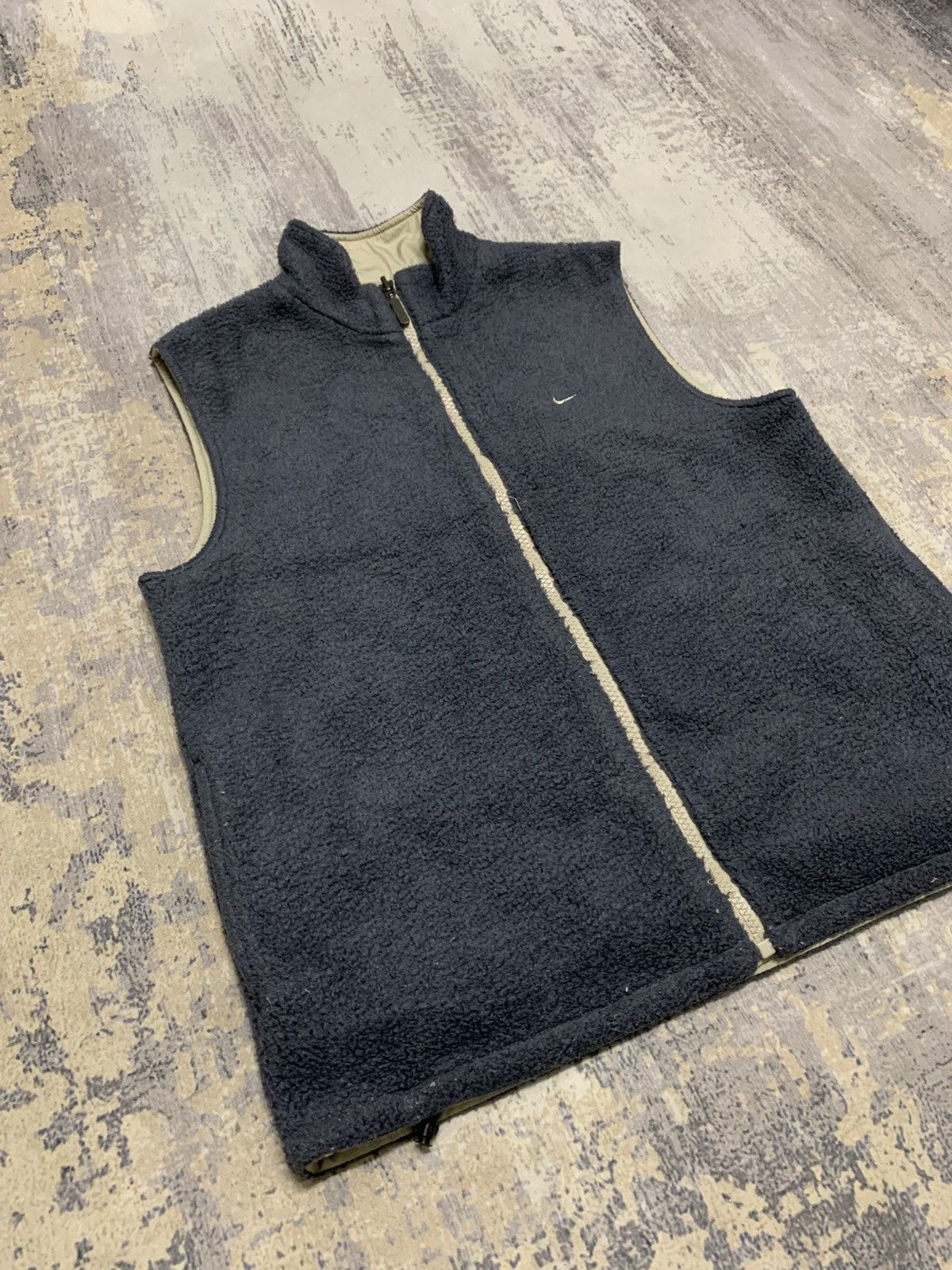 Vintage Vintage Nike Swoosh Reversible Fleece Outdoor Vests Size M / US 6-8 / IT 42-44 - 3 Thumbnail