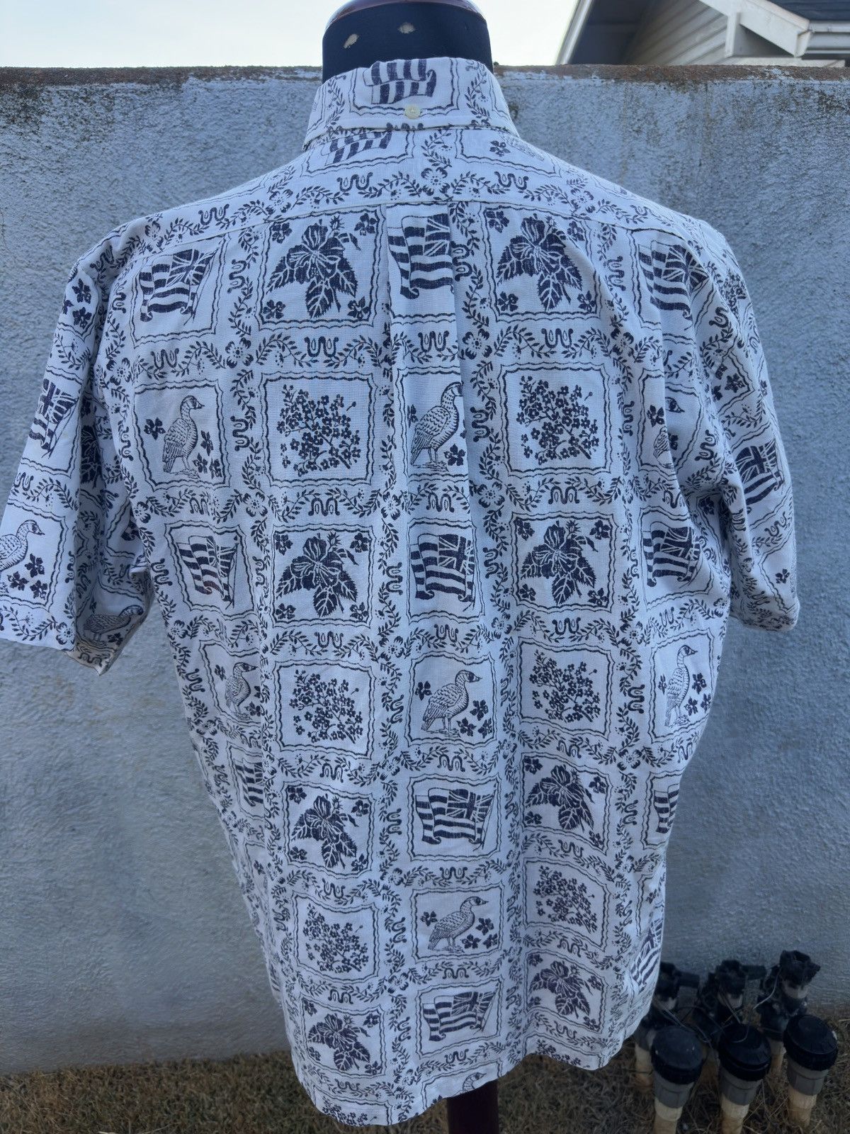 Reyn Spooner PreOwned Reyn Spooner White Hawaiian Print Man's L Size US L / EU 52-54 / 3 - 2 Thumbnail