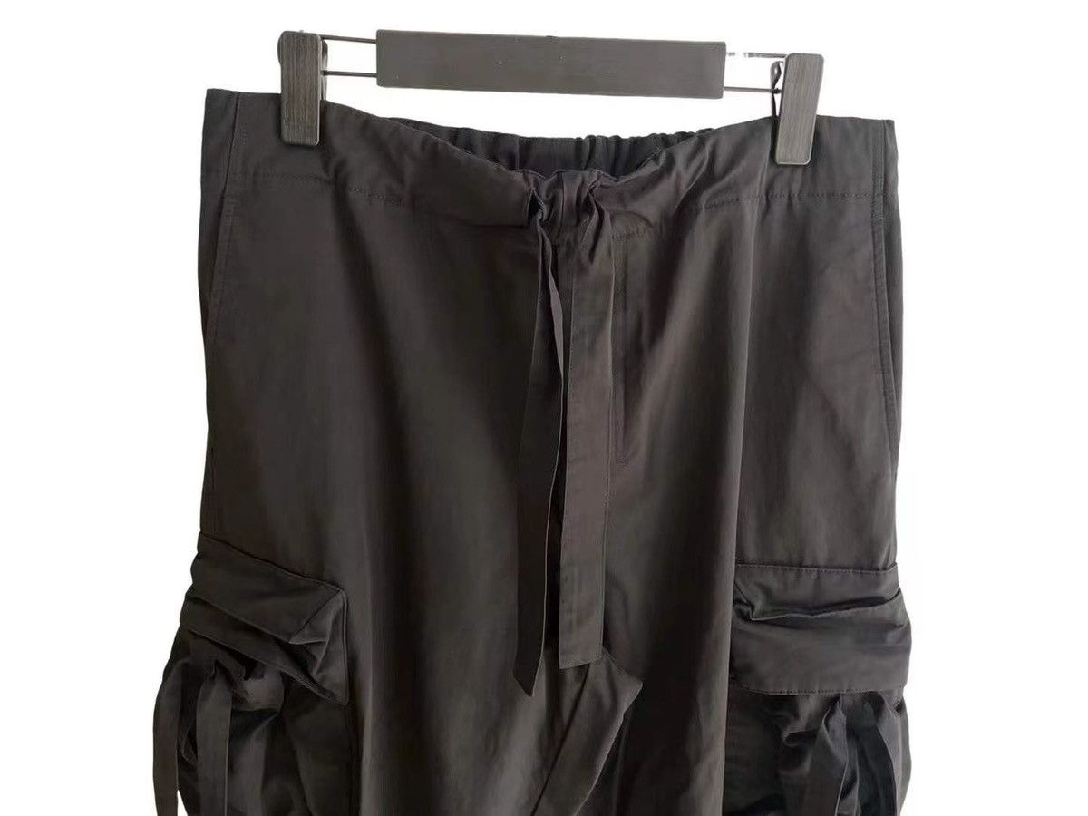 Louis Vuitton Louis Vuitton SS20 3D Nylon Cargo Pants By Virgil Size US 34 / EU 50 - 3 Thumbnail