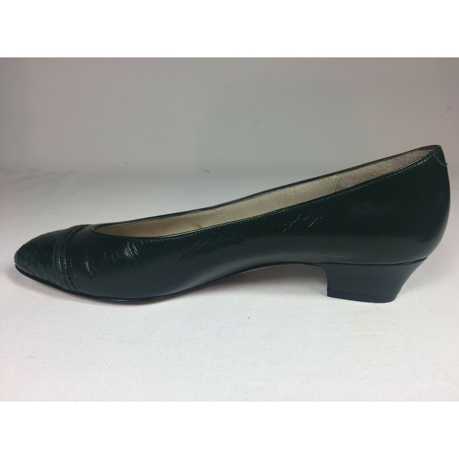 Other Amalfi Womens Italy Made Green Leather Cap Toe Shoes Sz 7.5 Size US 7.5 / IT 37.5 - 6 Thumbnail