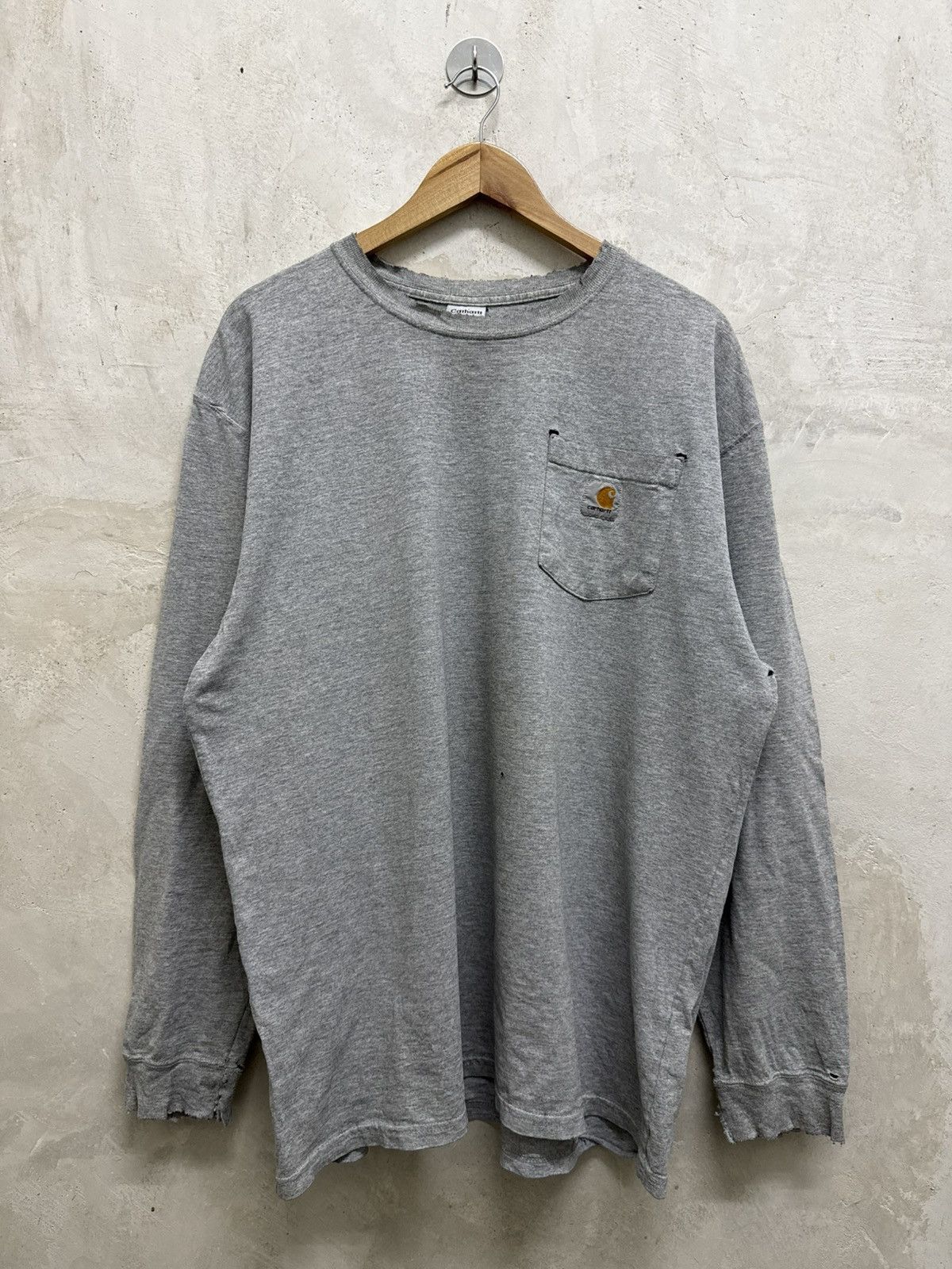 Carhartt 2000s Distressed Carhartt Pocket L/S Tees Size US L / EU 52-54 / 3 - 1 Thumbnail