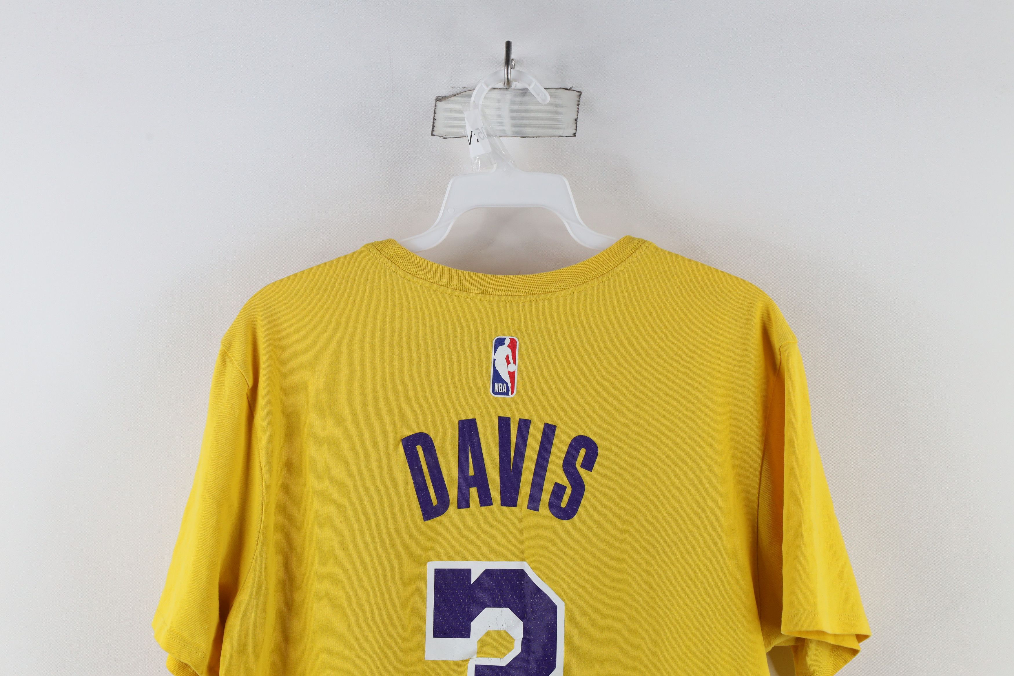 Nike × Vintage Nike Anthony Davis Los Angeles Lakers Basketball T-Shirt Size US M / EU 48-50 / 2 - 15 Thumbnail