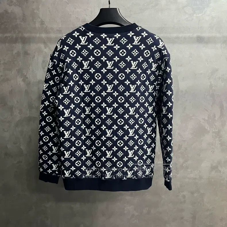 Louis Vuitton Louis Vuitton Blue jacquard crewneck classic sweatshirt Size US L / EU 52-54 / 3 - 5 Thumbnail