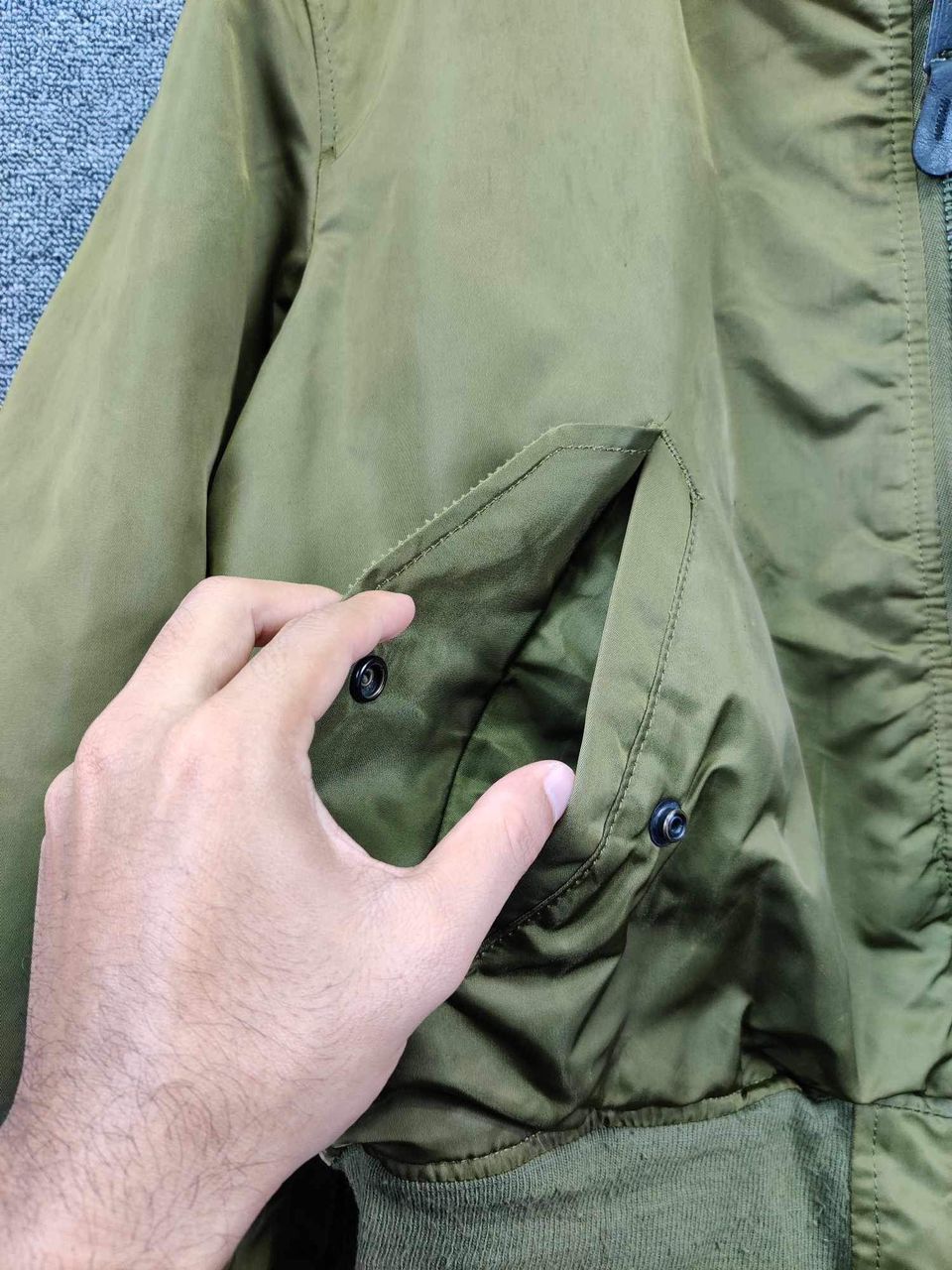 Alpha Industries Vintage Alpha Industries Ma-1 Flight Bomber Jacket Size US L / EU 52-54 / 3 - 11 Thumbnail