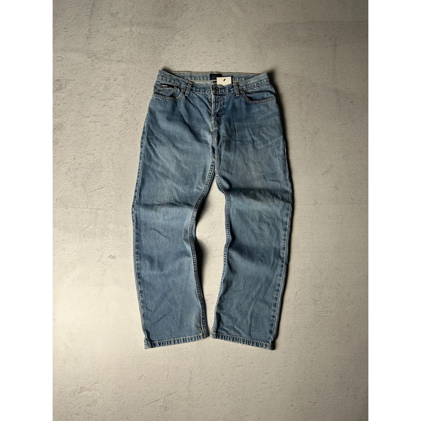 Tommy Hilfiger Vintage Tommy Hilfiger Straight Leg Jeans - Women's 9 Size 30" / US 8 / IT 44 - 1 Thumbnail