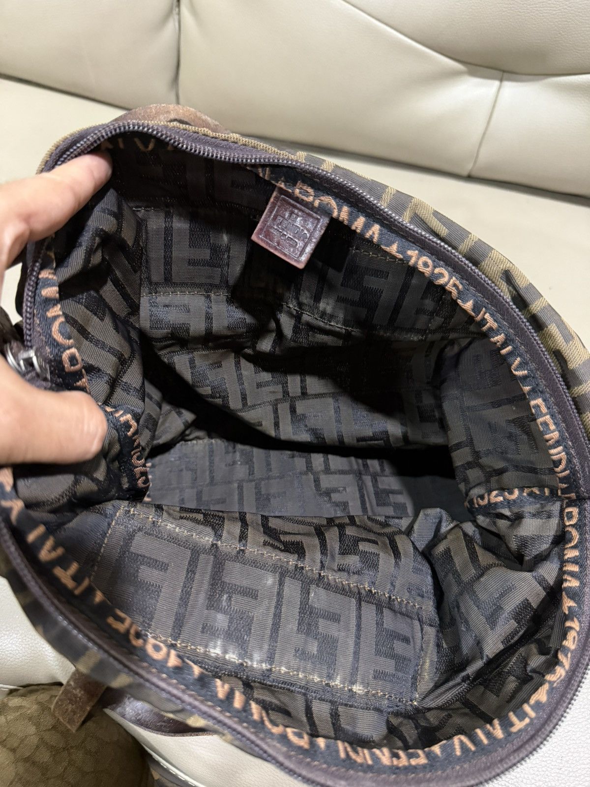 Fendi Authentic Fendi Zucca Monogram Tote Bag Size ONE SIZE - 16 Thumbnail