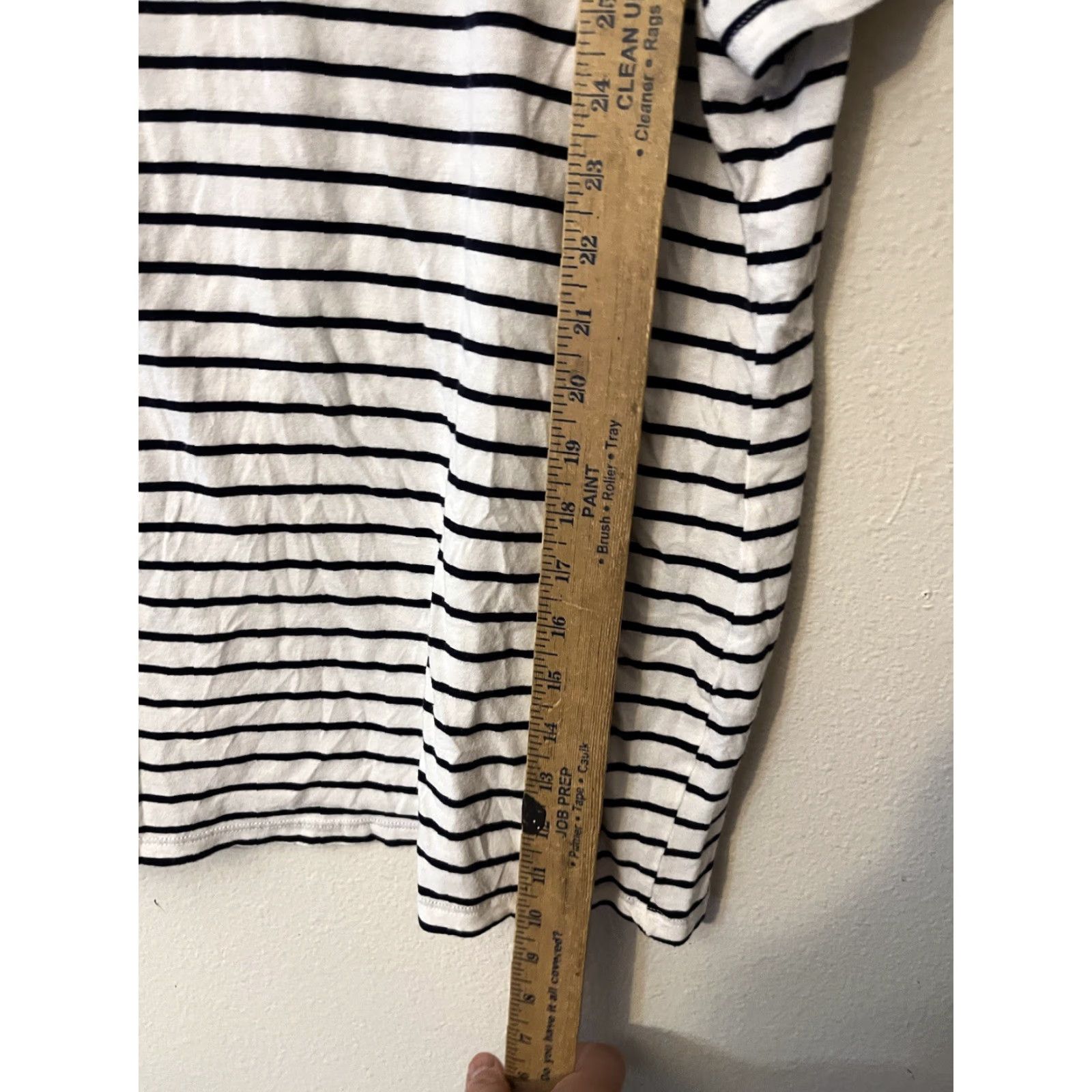 Gap VINTAGE Gap Women's T-Shirt White/Black Striped V-Neck Short Sleeve XL Top Size XL / US 12-14 / IT 48-50 - 4 Thumbnail