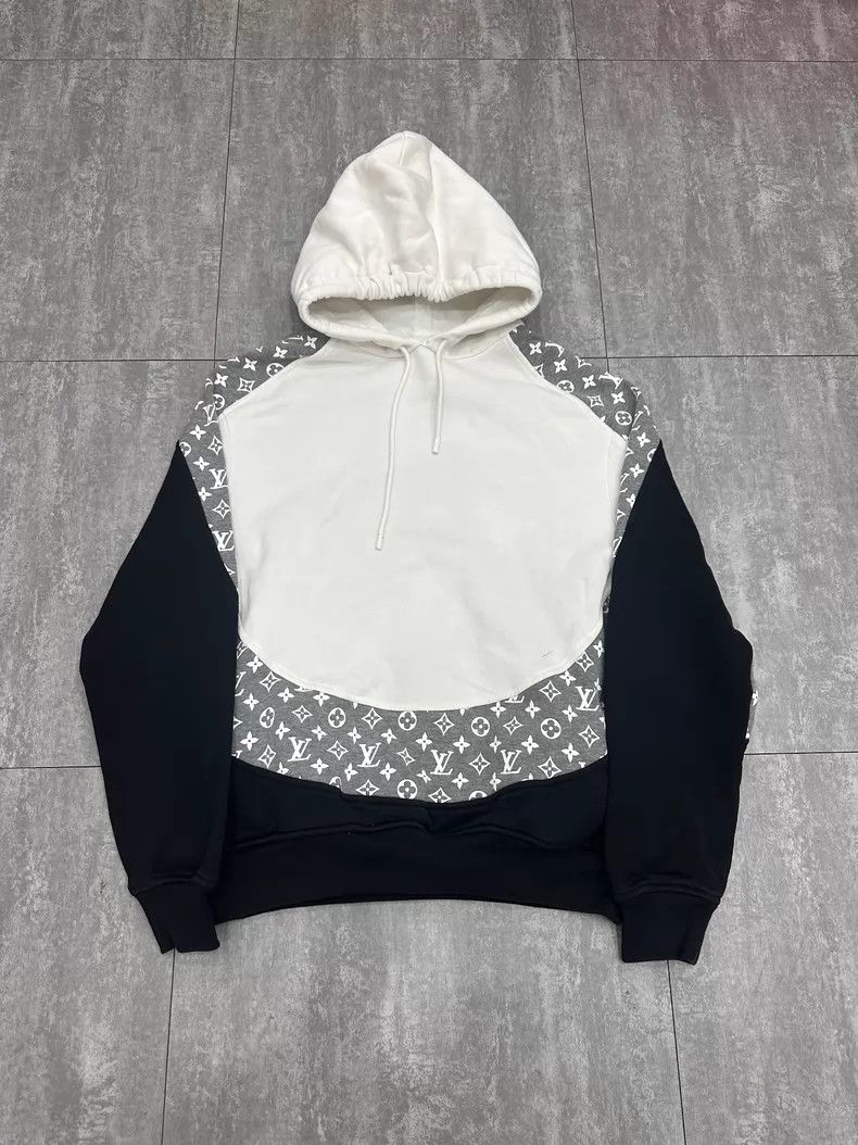 Louis Vuitton Louis Vuitton White and black color-block hooded long-slee Size US S / EU 44-46 / 1 - 1 Thumbnail