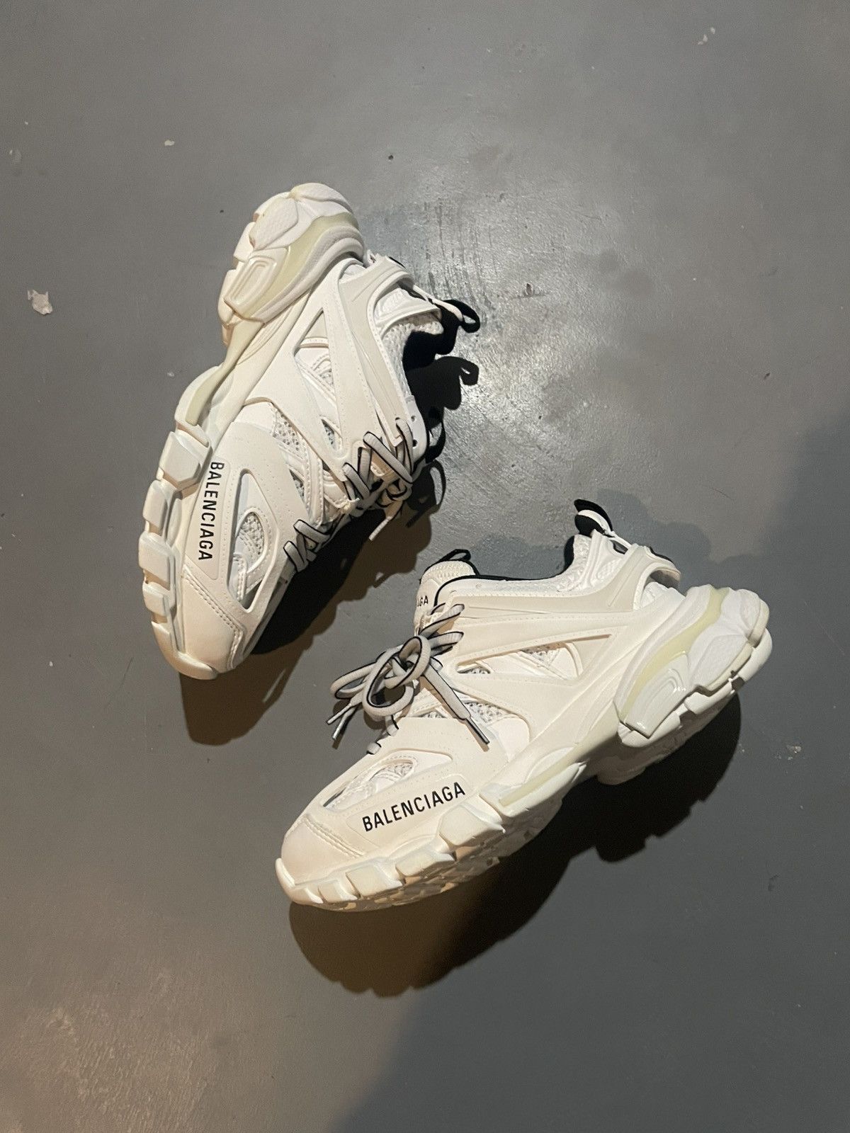 Balenciaga Balenciaga Womens Icy White Track Sneaker Size 5.5W NWT Size US 5.5 / IT 35.5 - 6 Thumbnail
