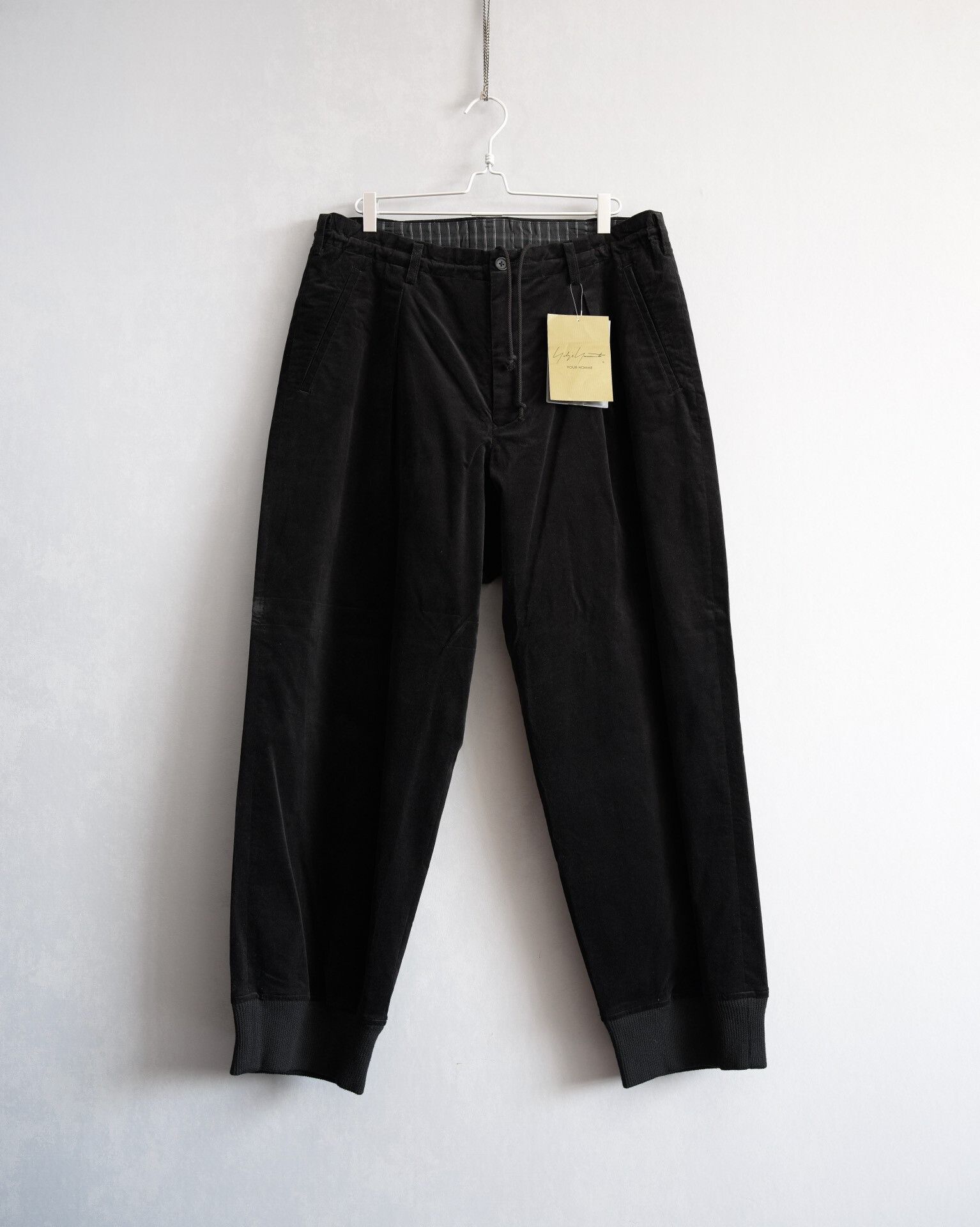Yohji Yamamoto Yohji Yamamoto Velvet Trousers Size US 28 / EU 44 - 1 Thumbnail