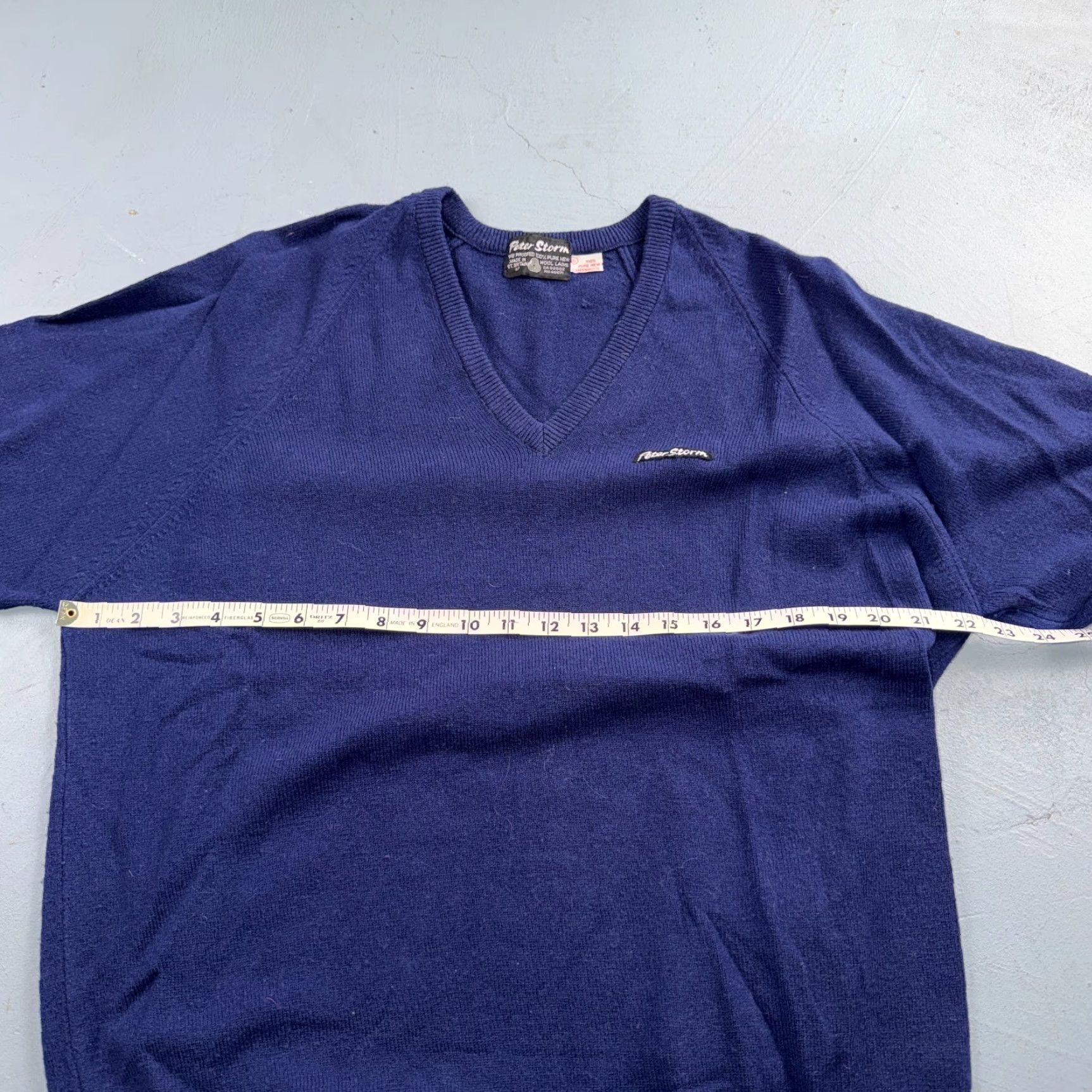 Vintage Vintage Peter Storm Sweater Mens XL Navy Blue V Neck Pure Wool Knit Pullover Long Sleeve Knitted Wool Casual 70s Logo Embroidered Mockup? Size US XL / EU 56 / 4 - 6 Thumbnail
