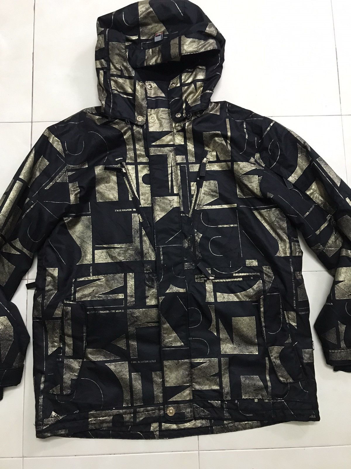 Fubu × Sports Specialties SNOWBOARDING JACKET BLACK GOLD FUBU Size US XL / EU 56 / 4 - 2 Thumbnail
