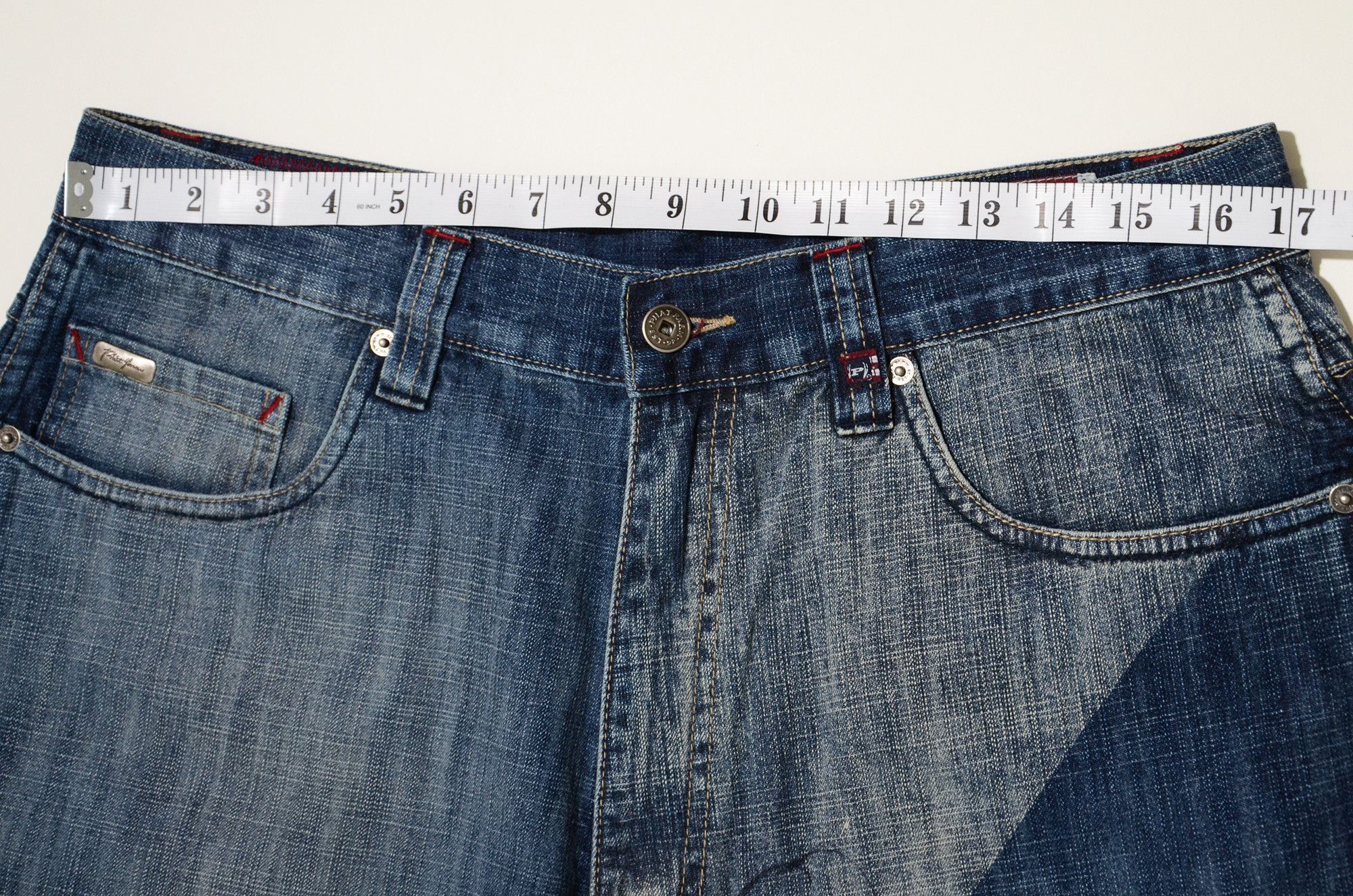 Phat Farm [Mark Stain] Phat Farm Denim Shorts 90s Hiphop Streetwear Size US 34 / EU 50 - 15 Thumbnail