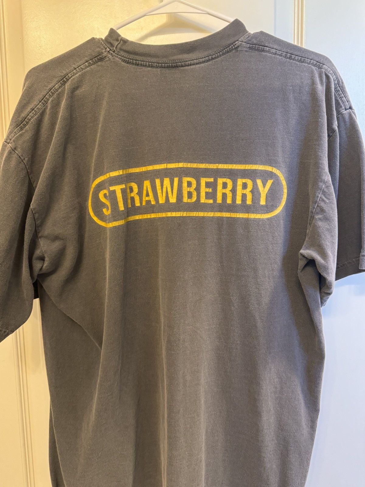 Strawberry Strawberry tee Size US L / EU 52-54 / 3 - 5 Thumbnail