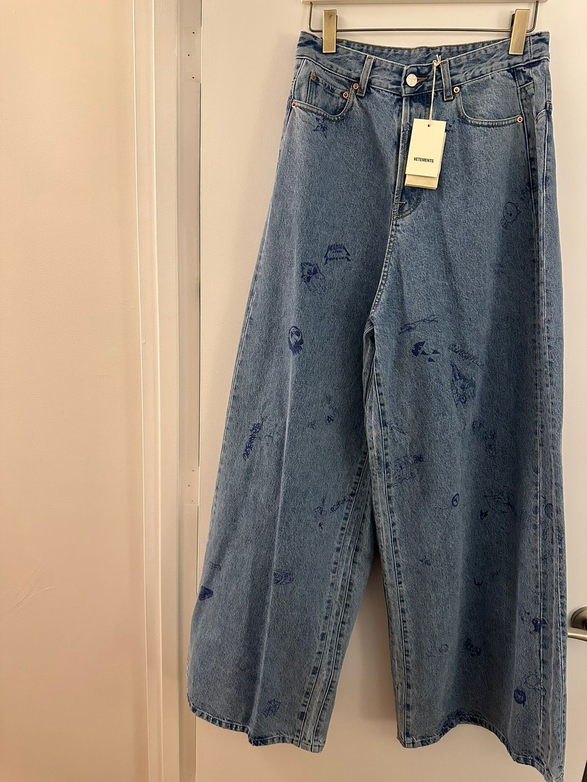 Scribble Baggy Jeans, size 30