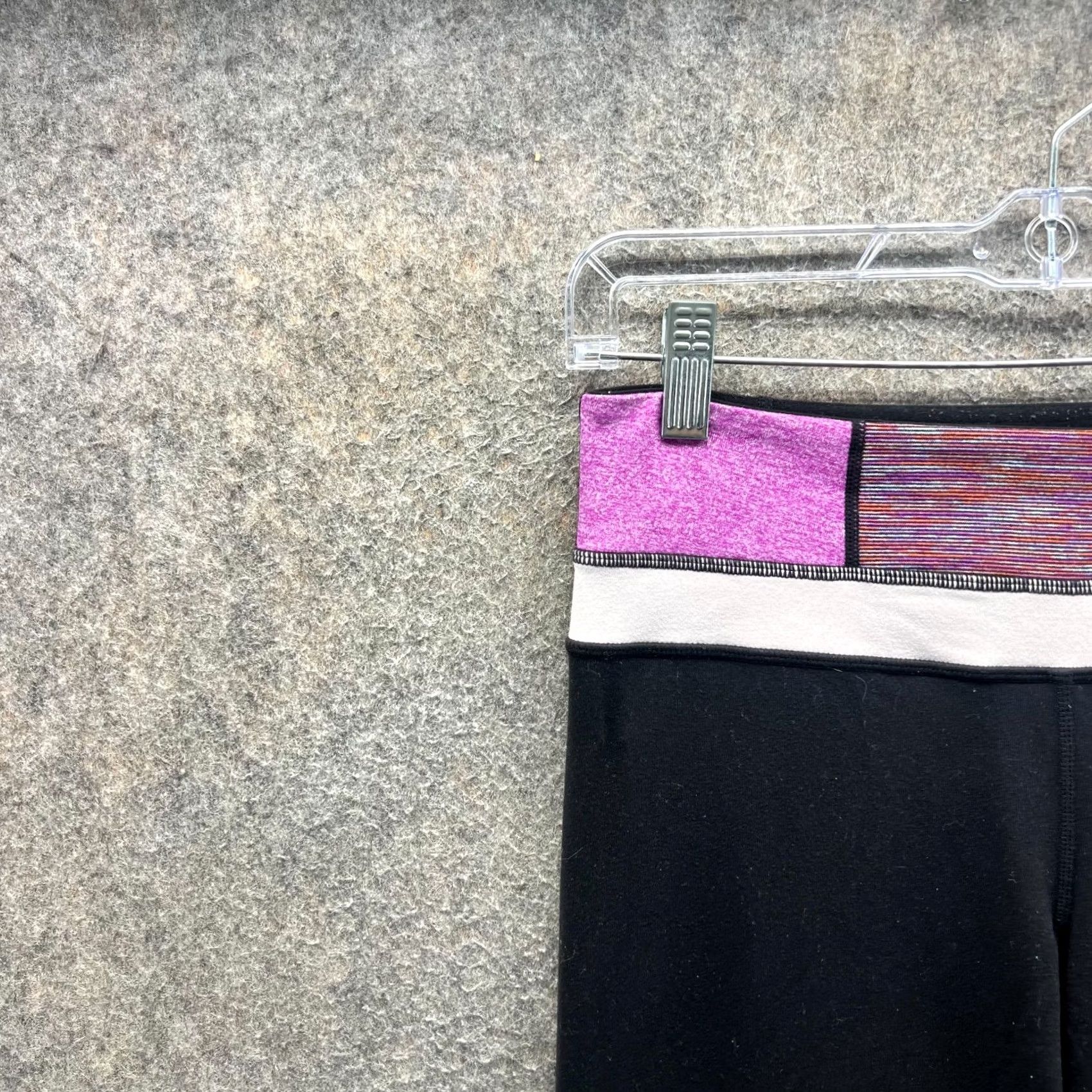 Lululemon VINTAGE Lululemon Pants Women 6 Wide-Leg Black Logo Active Wear Groove Yoga Gym Size 28" / US 6 / IT 42 - 4 Thumbnail