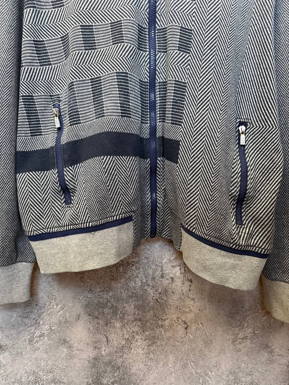 Hugo Boss Hugo Boss Green Label Full Zip Sweater Geometric Pattern Size US XL / EU 56 / 4 - 8 Thumbnail