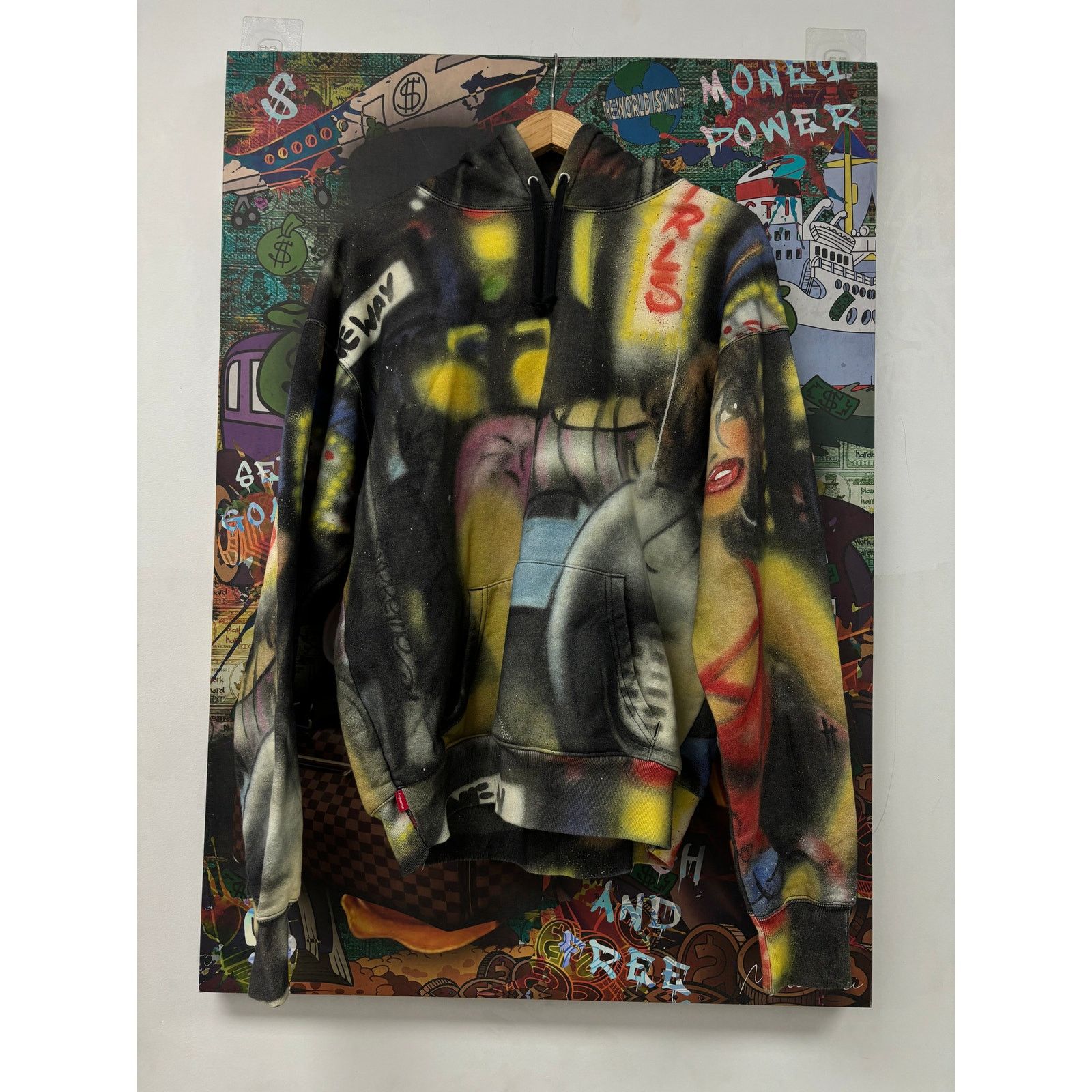 Supreme Supreme One Way Hoodie Used XL Size US XL / EU 56 / 4 - 1 Thumbnail