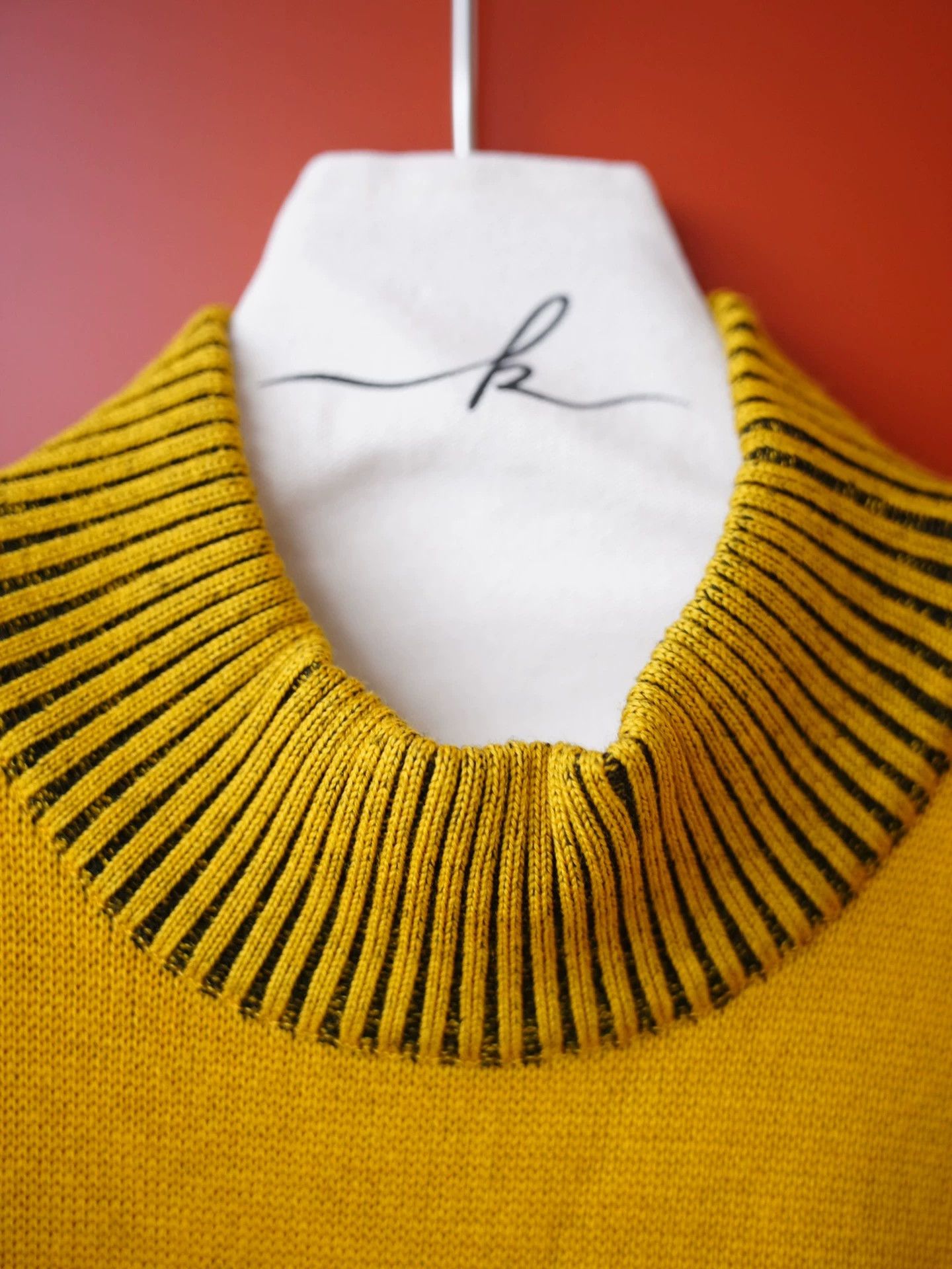 Valentino VALENTINO Vtg Yellow Vertical Stripe Wool Sweater Size S / US 4 / IT 40 - 4 Thumbnail
