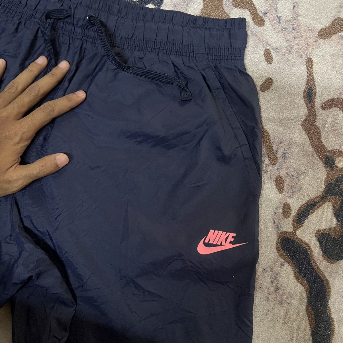 Nike Nike Big Swoosh Nylon Shorts Size US 32 / EU 48 - 4 Thumbnail