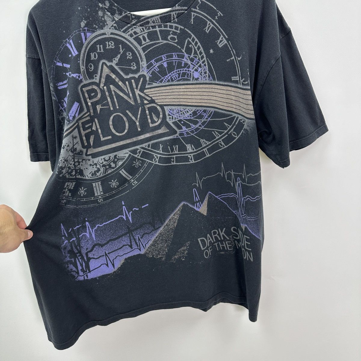Pink Floyd Vintage 00s Pink Floyd Dark Side of the Moon Liquid blue tee Size US L / EU 52-54 / 3 - 5 Thumbnail