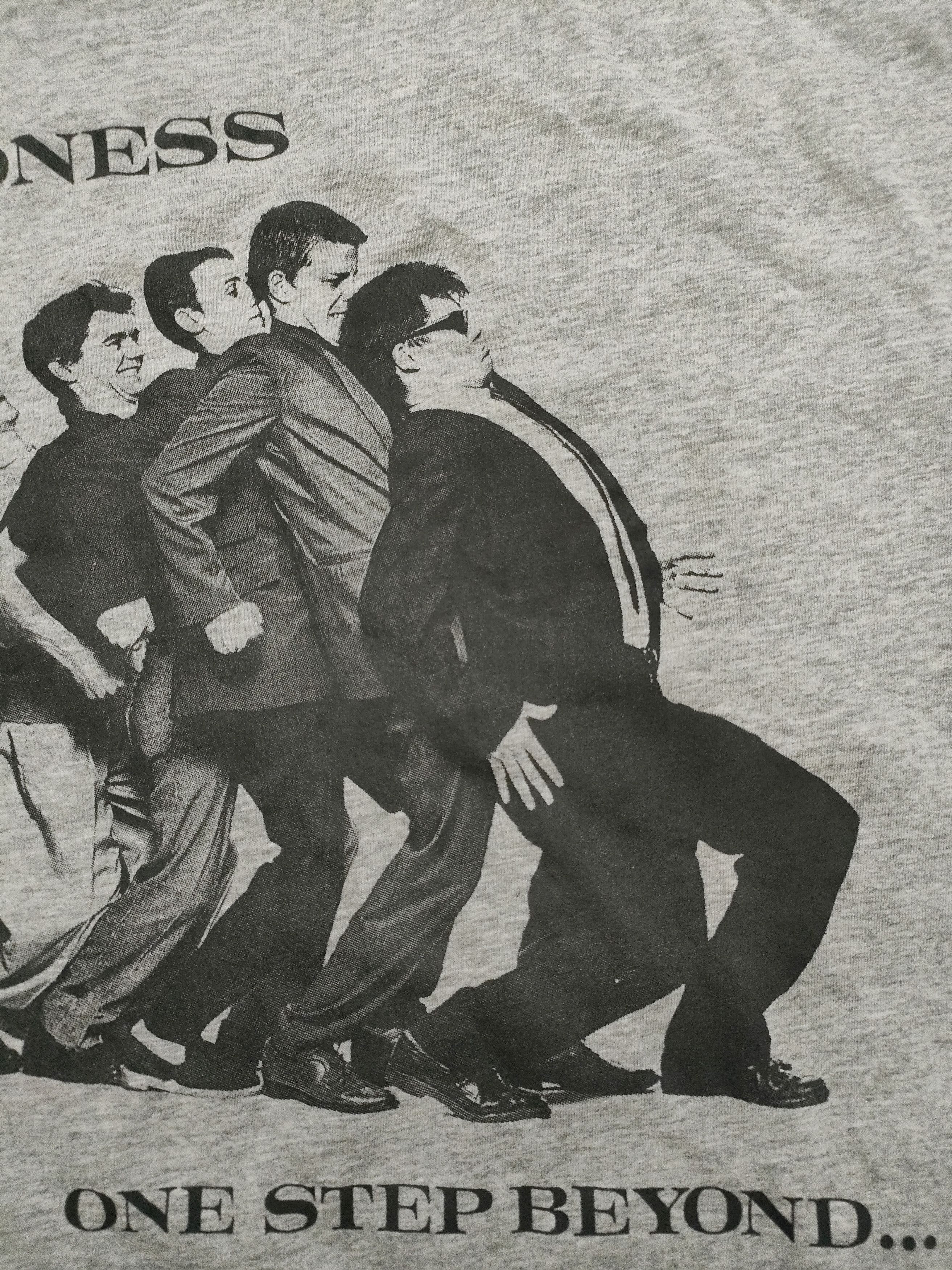 Band Tees × Vintage Vintage 90s MADNESS One Step Beyond T-Shirt Size US L / EU 52-54 / 3 - 4 Thumbnail
