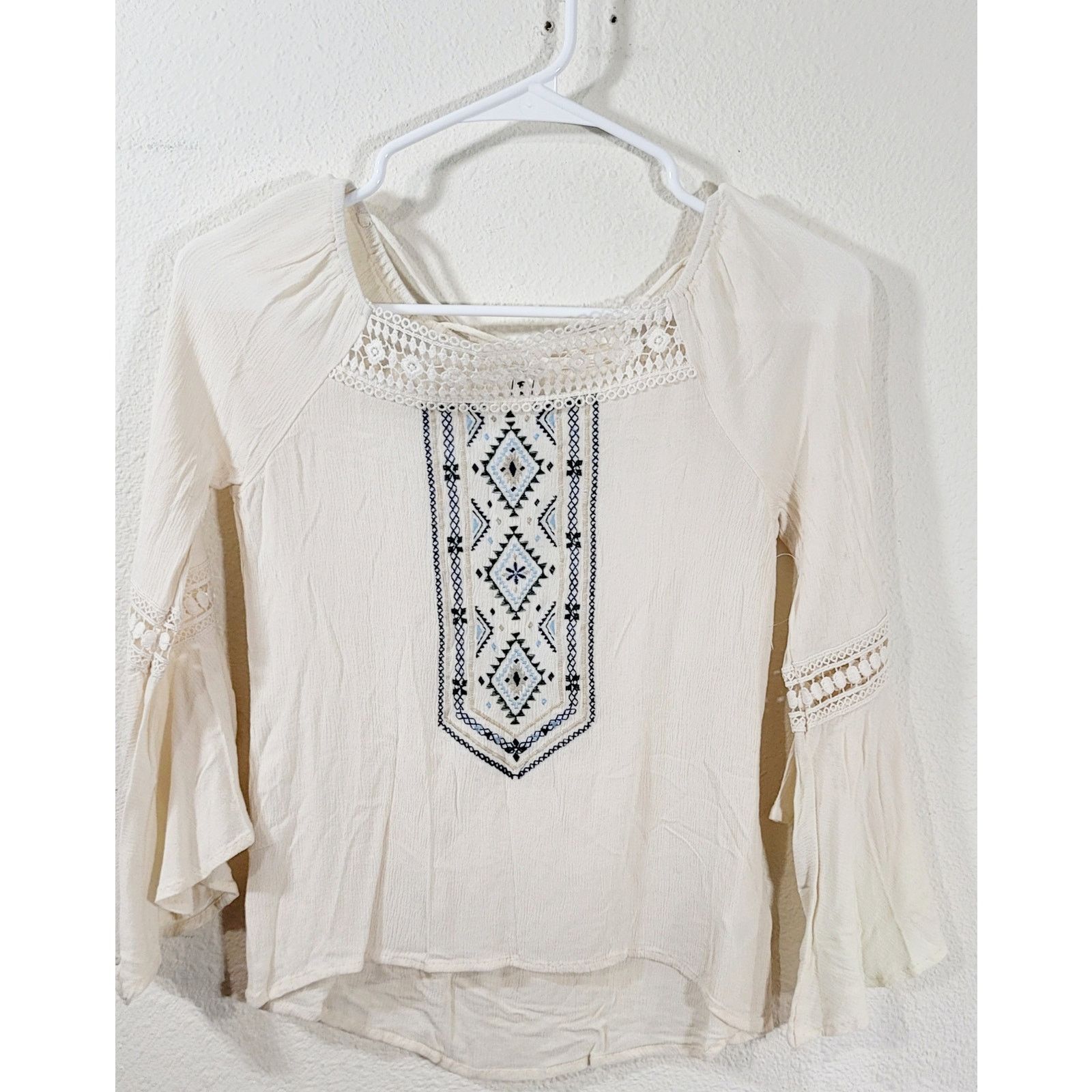 Other Knit Works Cream Blue Embroidered Boho Top Medium Size M / US 6-8 / IT 42-44 - 8 Thumbnail