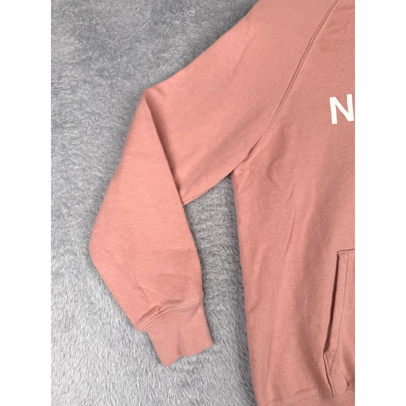The North Face VINTAGE? No. The North Face Pink Cotton Blend Pullover Hoodie Women M Casual Size M / US 6-8 / IT 42-44 - 3 Thumbnail