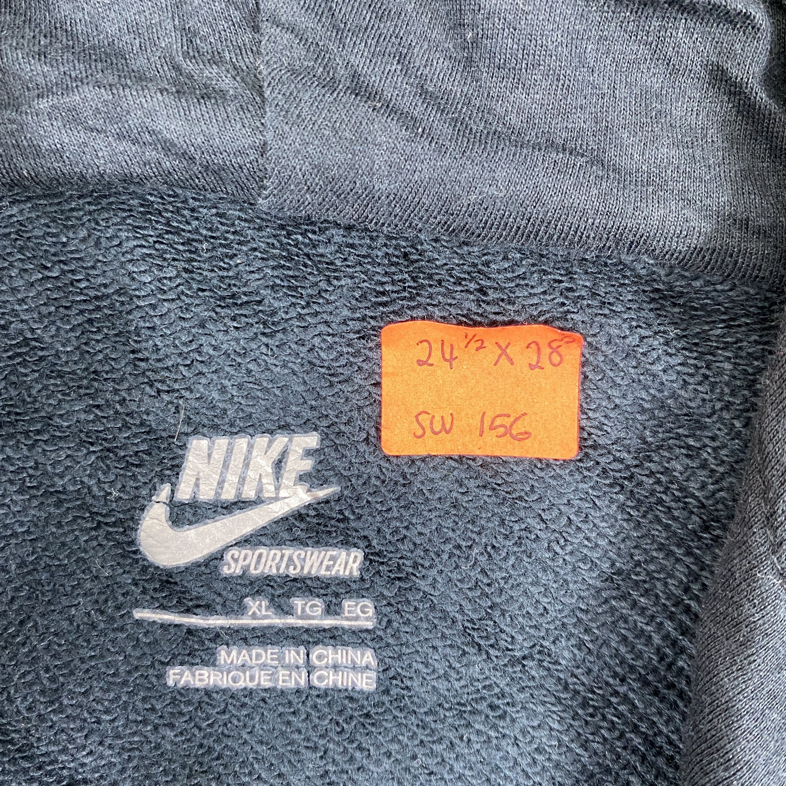 Japanese Brand Vintage Nike Sportswear Hoodie -SW156 Size US L / EU 52-54 / 3 - 4 Thumbnail