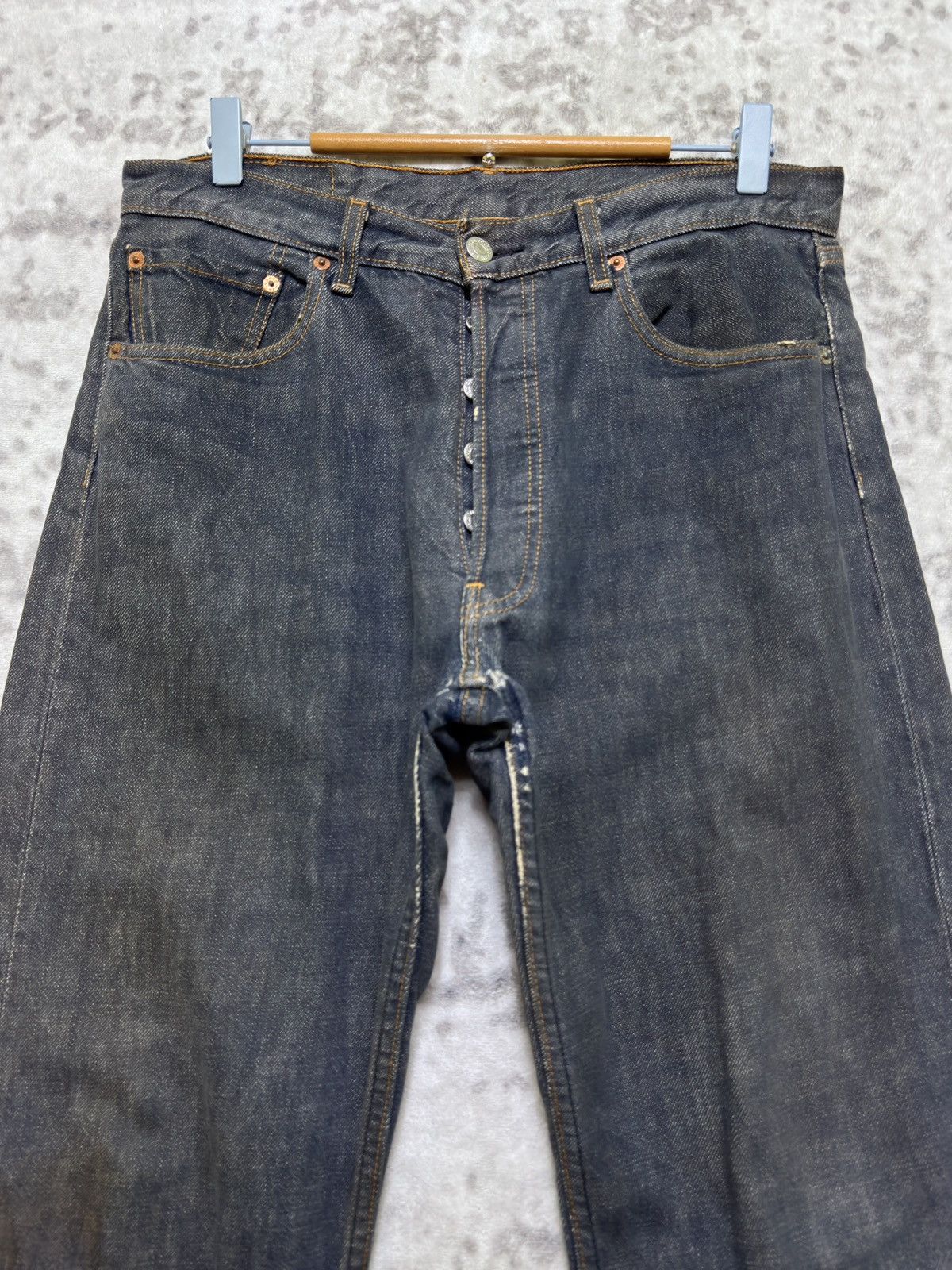 Levi's Vintage Levi's 501 Distressed classic straight-leg cut Size US 31 - 3 Thumbnail