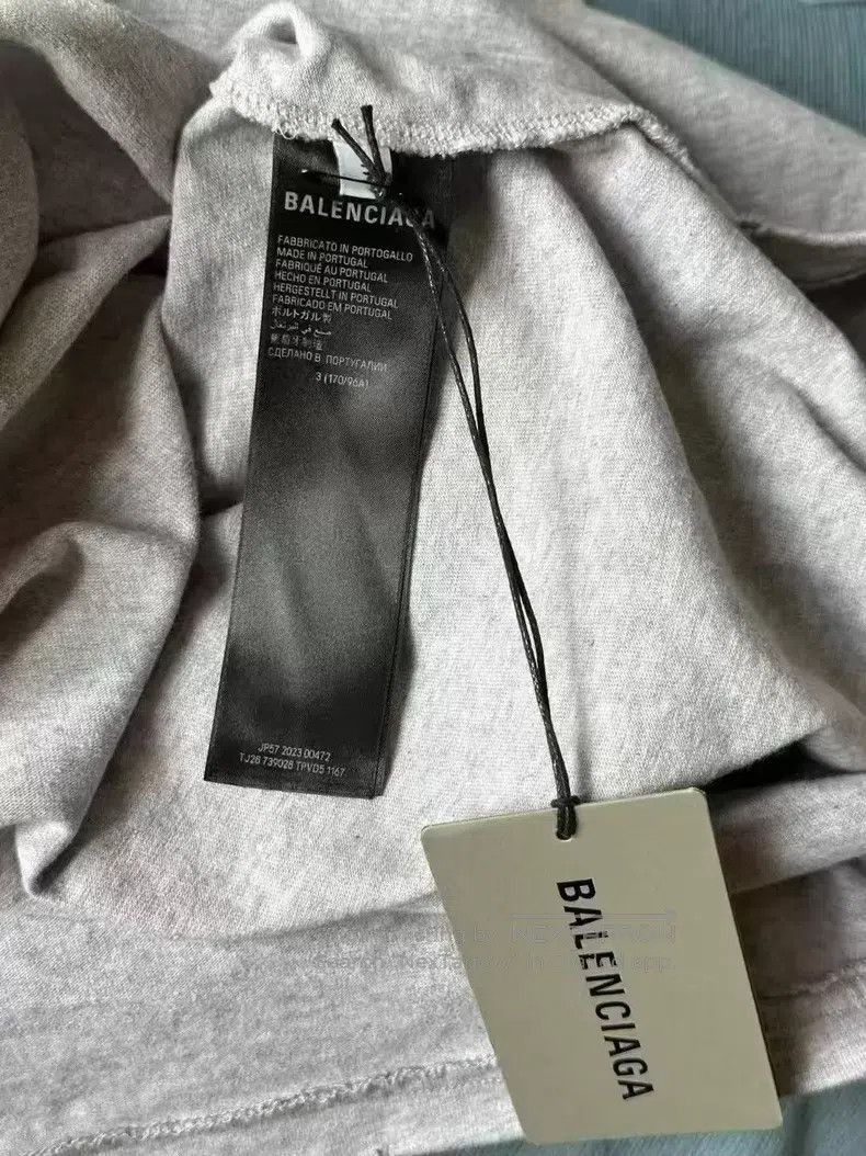 Balenciaga Balenciaga Short-sleeve Size US L / EU 52-54 / 3 - 3 Thumbnail