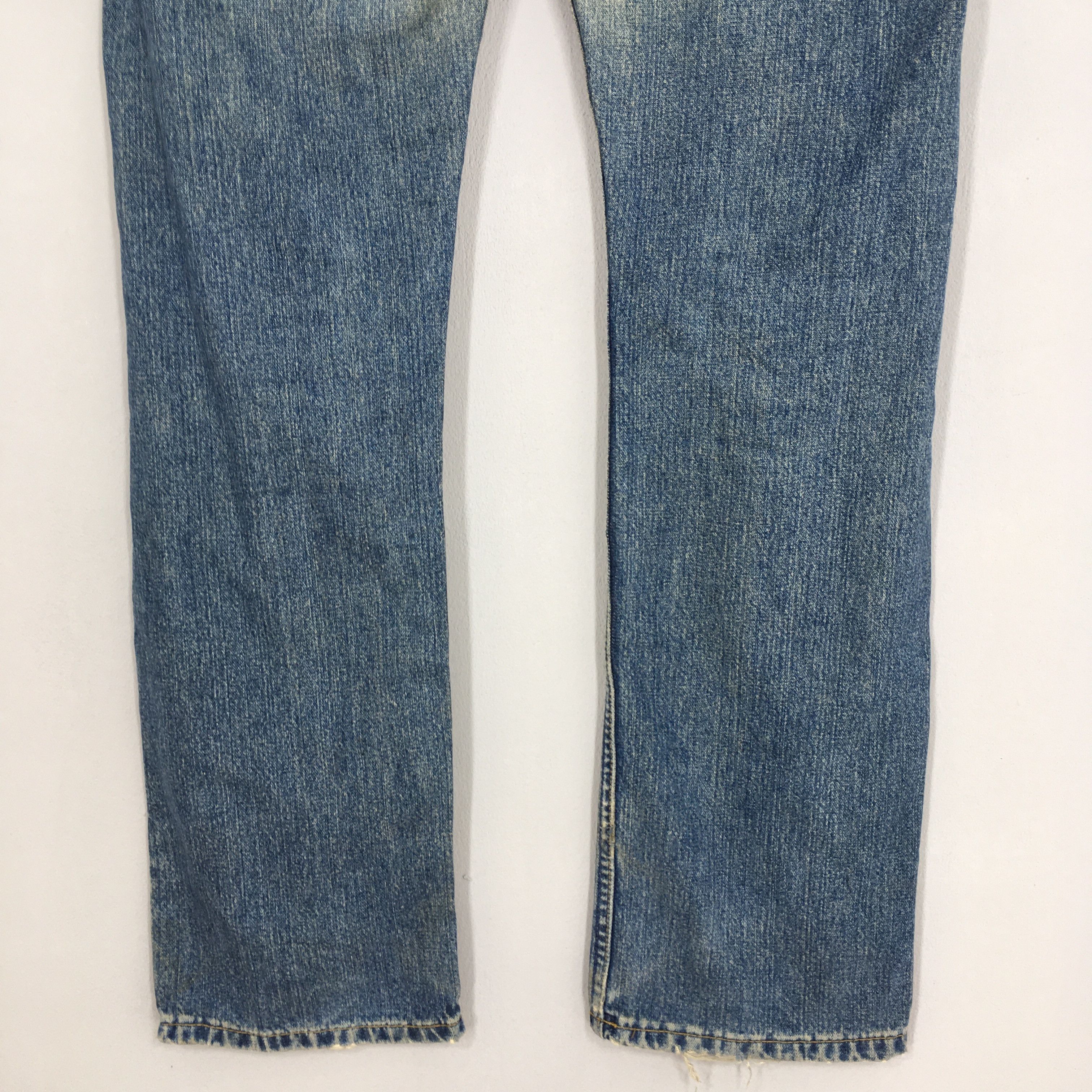 Jean Size 33x33 Vintage Y2K Levi's 501 Faded Blue Jeans Size US 33 - 13 Thumbnail
