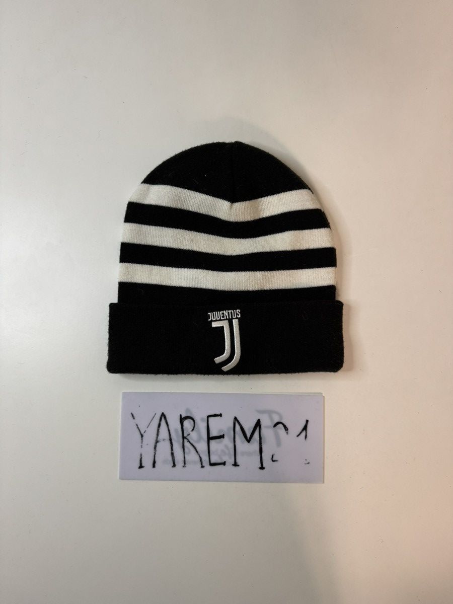 Vintage Juventus adidas hat cap Size ONE SIZE - 1 Thumbnail