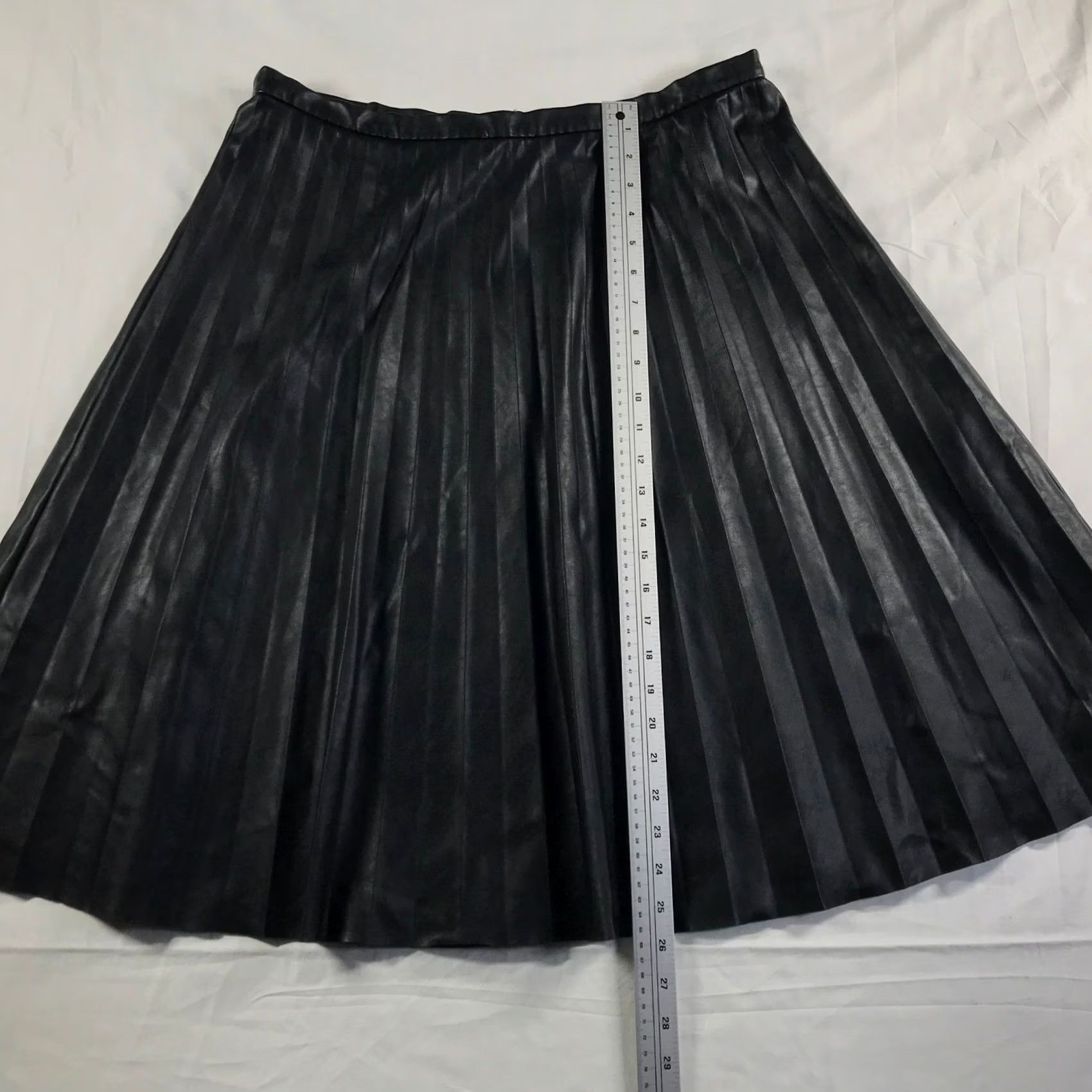 J.Crew J.CREW Black Faux Leather Midi Skirt Size 14 Vegan A-Line - Dark Academia Style Size 36" / US 14 / IT 50 - 3 Thumbnail