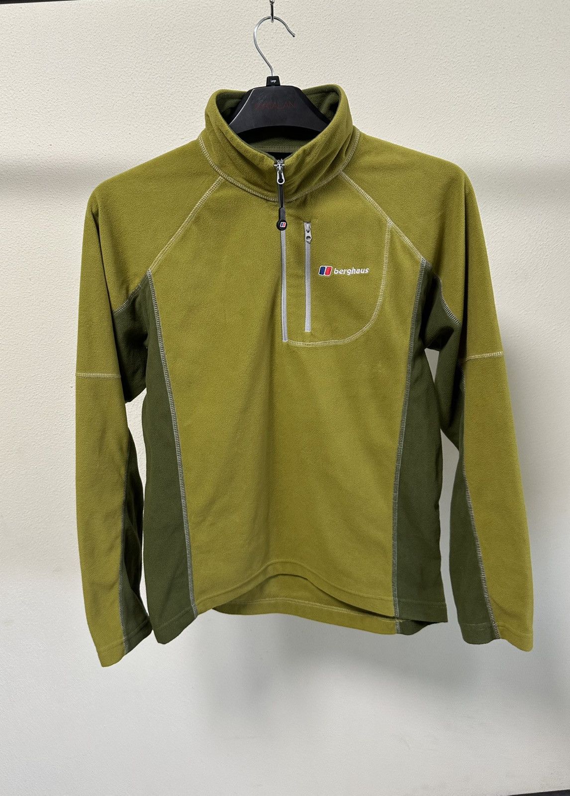 Berghaus Berghaus Fleece Pullover Khaki Green Size S Perfect Conditio Size US S / EU 44-46 / 1 - 1 Thumbnail
