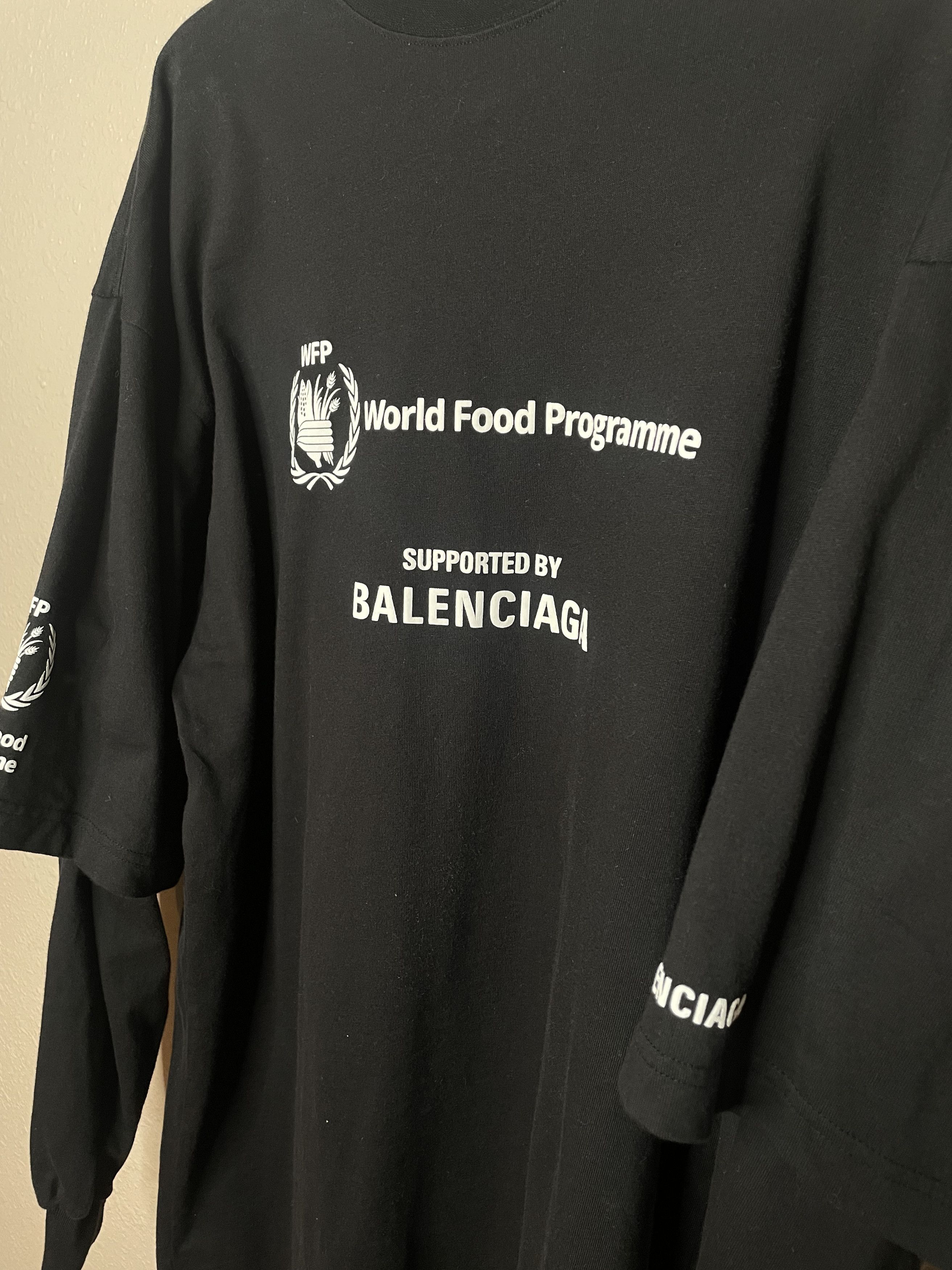 Balenciaga Balenciaga World Food Programme Long sleeve Size US S / EU 44-46 / 1 - 2 Thumbnail