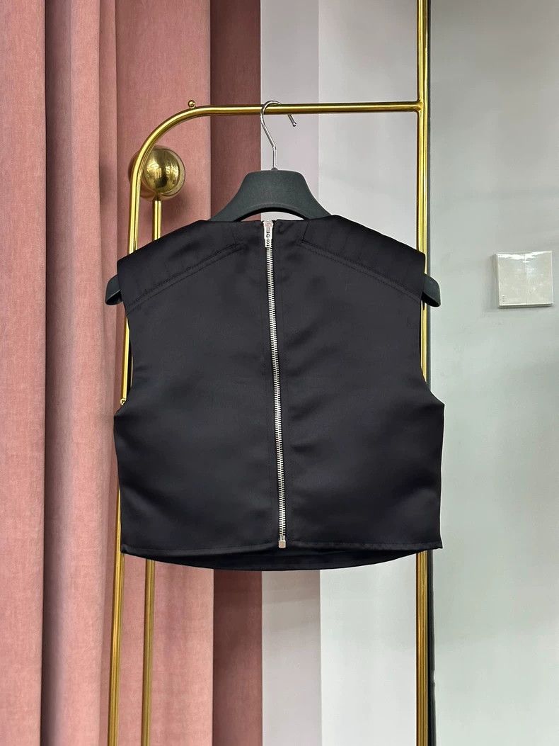 Alexander McQueen Alexander Mcqueen Black vest sleeveless Size XS / US 0-2 / IT 36-38 - 3 Thumbnail