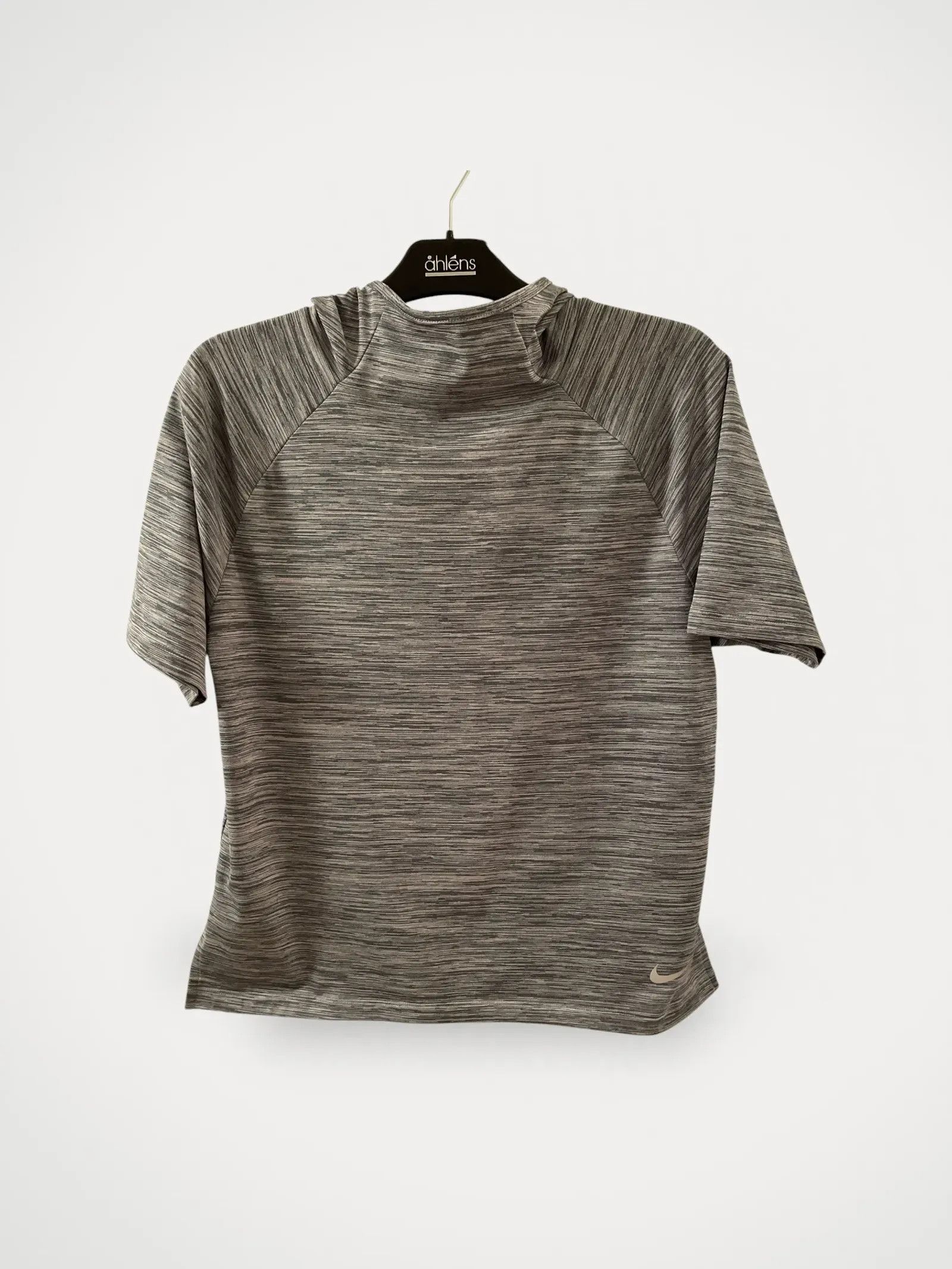Nike Nike Sweater Size M / US 6-8 / IT 42-44 - 1 Thumbnail