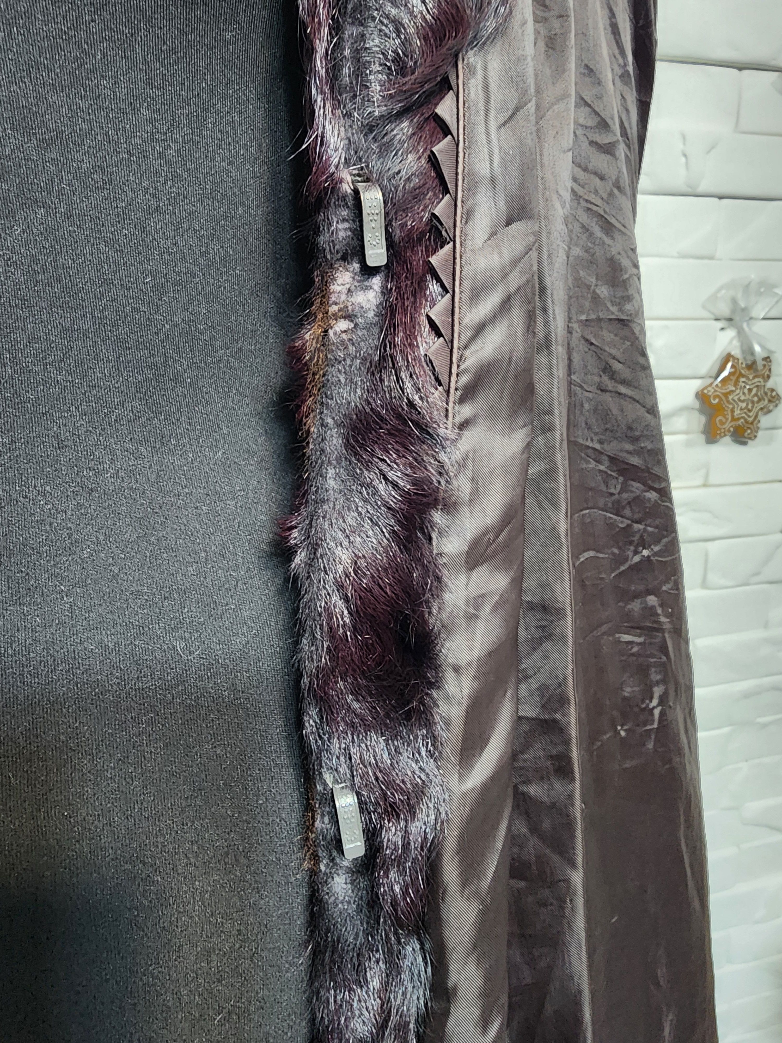 Uniqlo Black Goat Fur Coat: Women's Warm Hooded Outerwear Size XXL / US 16-18 / IT 52-54 - 9 Thumbnail