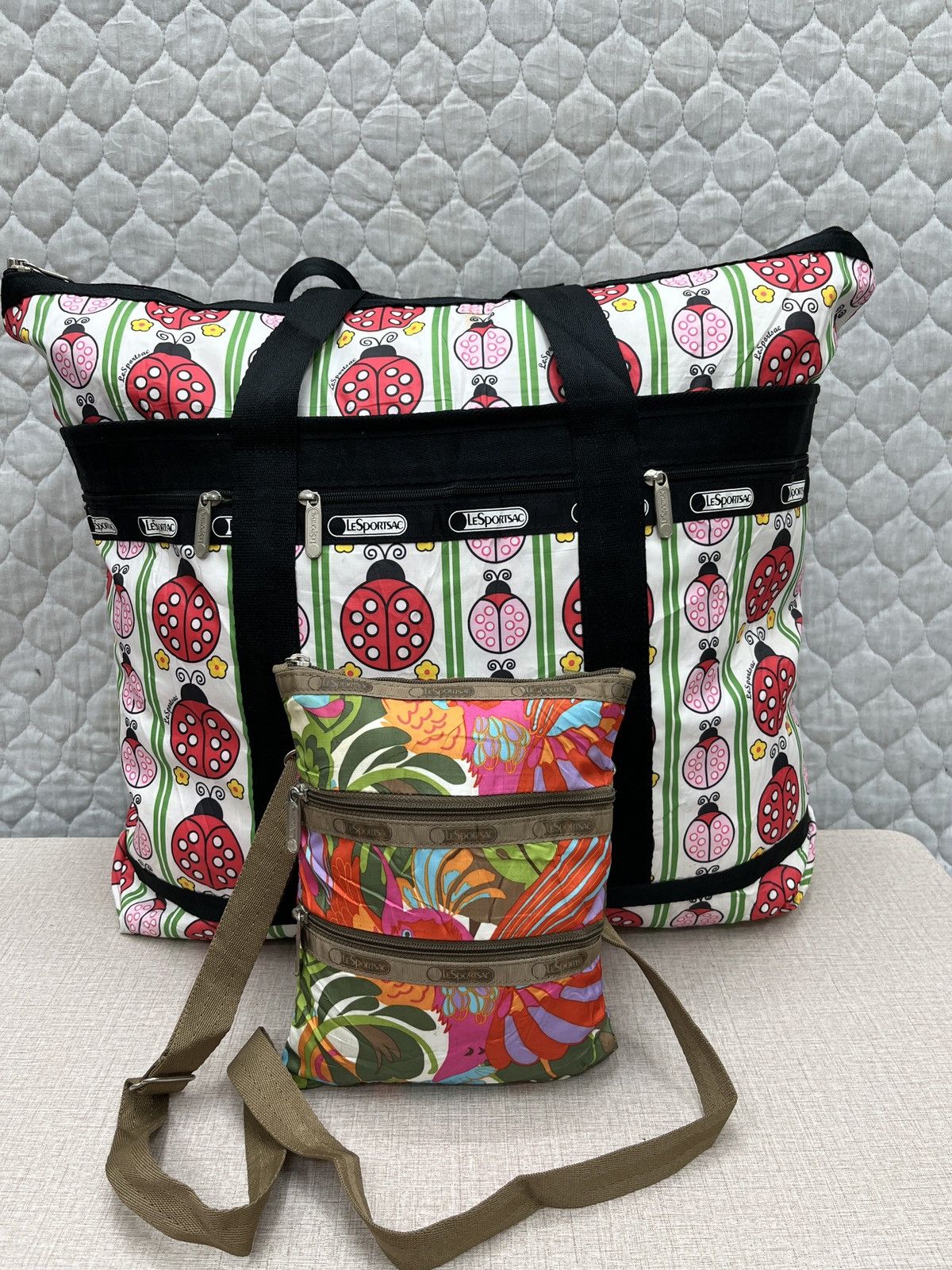 Hypebeast × LeSportsac 🔥🔥🔥STEALS 2PCS LESPORTSAC BAG Size ONE SIZE - 1 Thumbnail