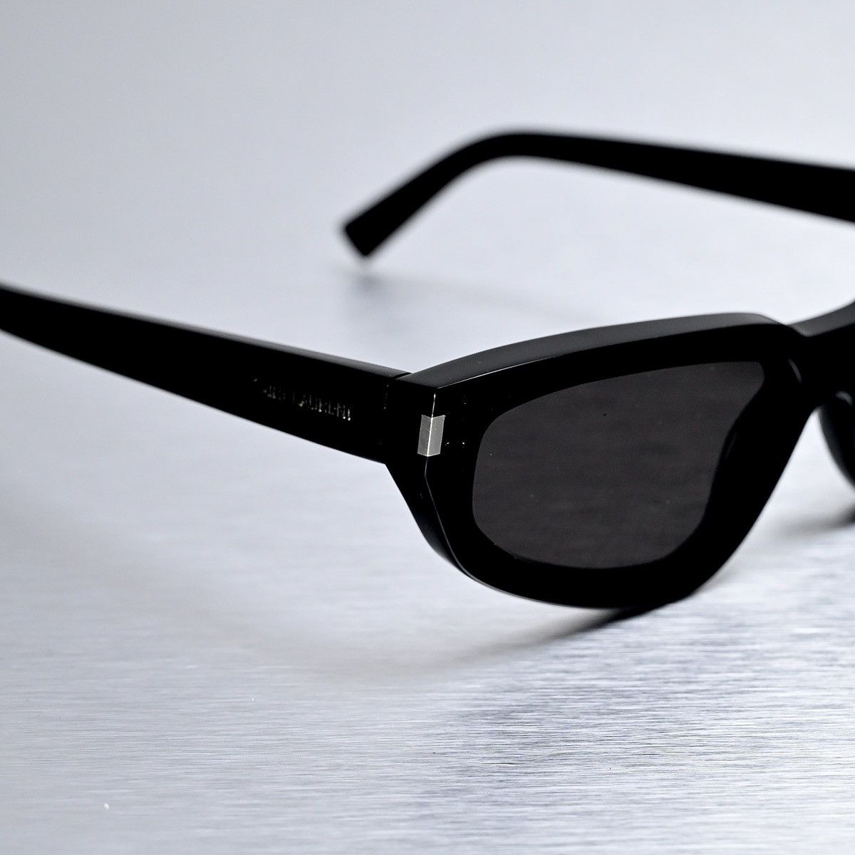 Saint Laurent Paris SAINT LAURENT SL 634 NOVA SUNGLASSES Size ONE SIZE - 4 Thumbnail