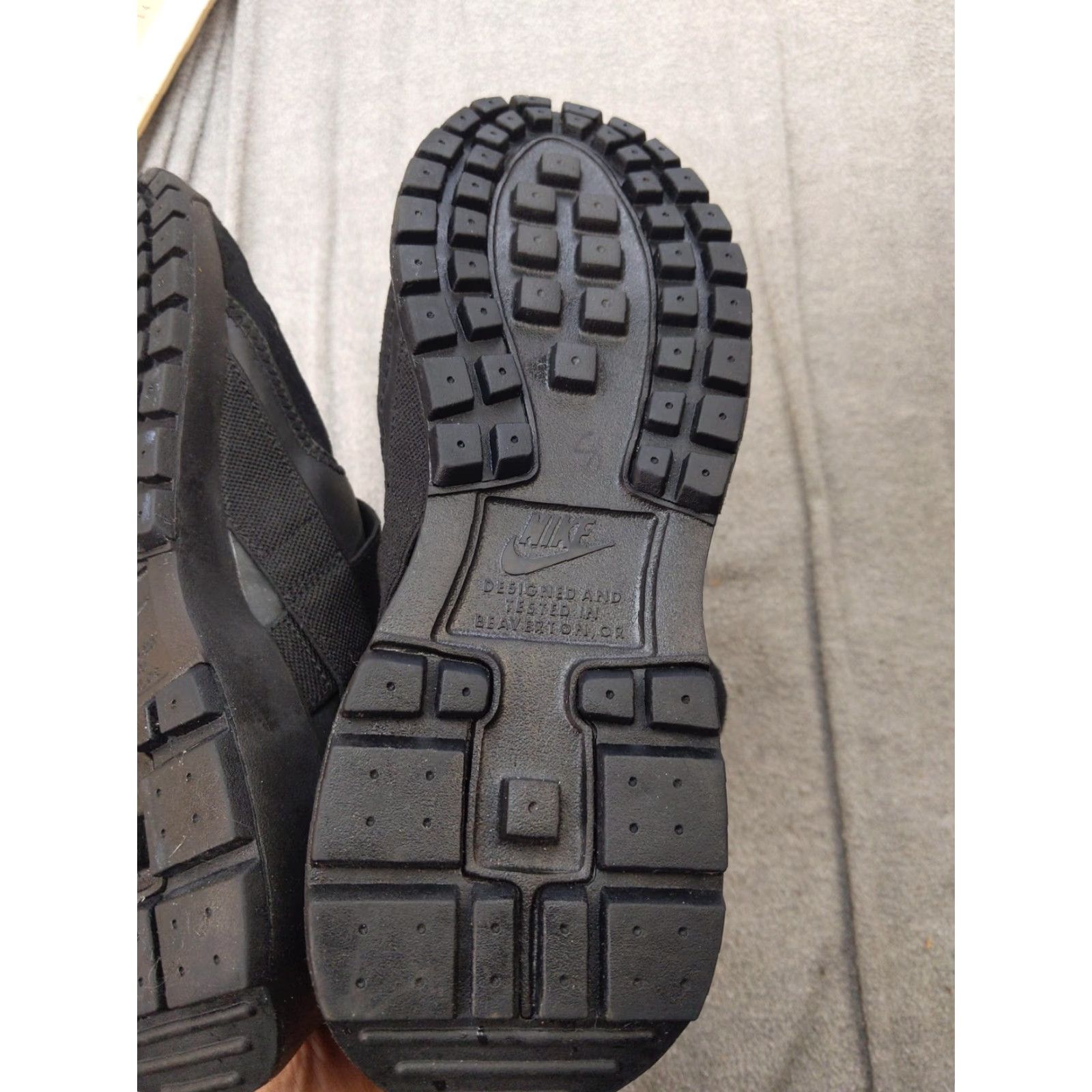 Nike Nike Snow Boots Womens 8.5 Black Suede Ankle Pull On Faux Fur 882525-001 Size US 9 / IT 39 - 4 Thumbnail