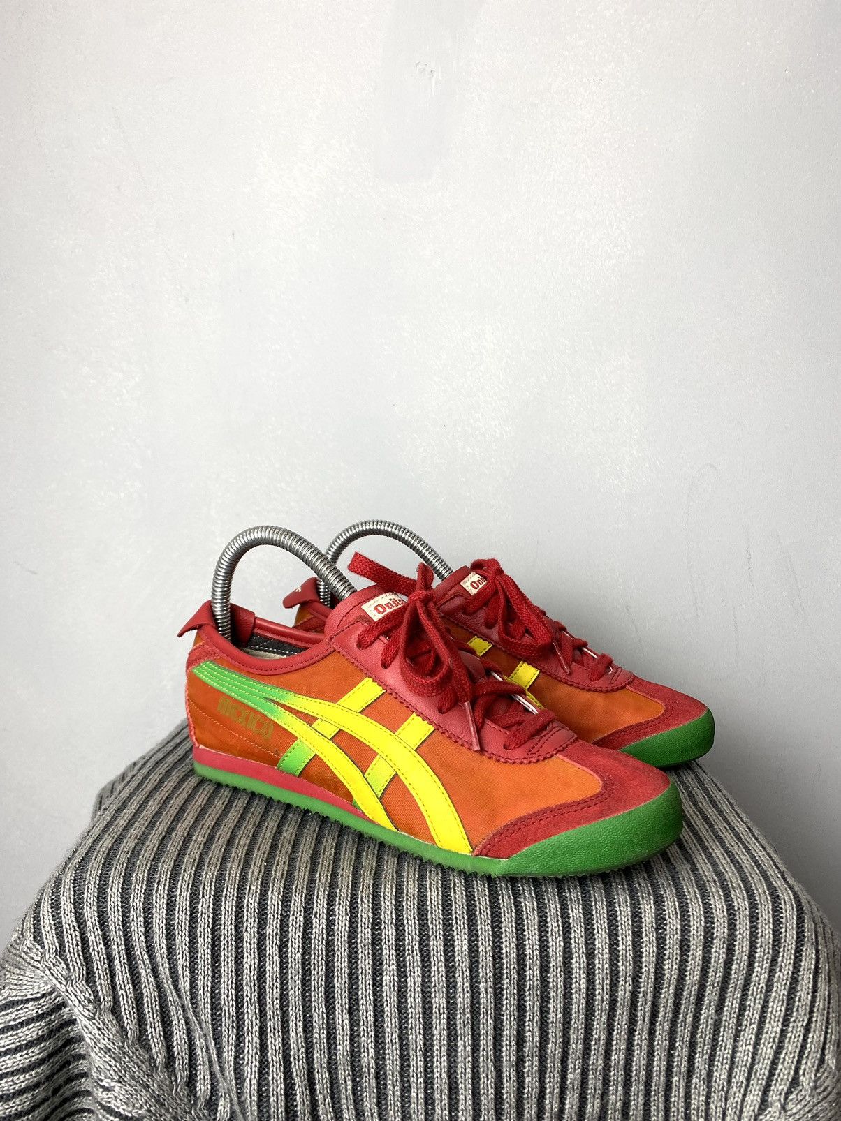 Asics Rare! Vintage Onitsuka Tiger Low Top Sneakers Asics Size US 7 / IT 37 - 6 Thumbnail